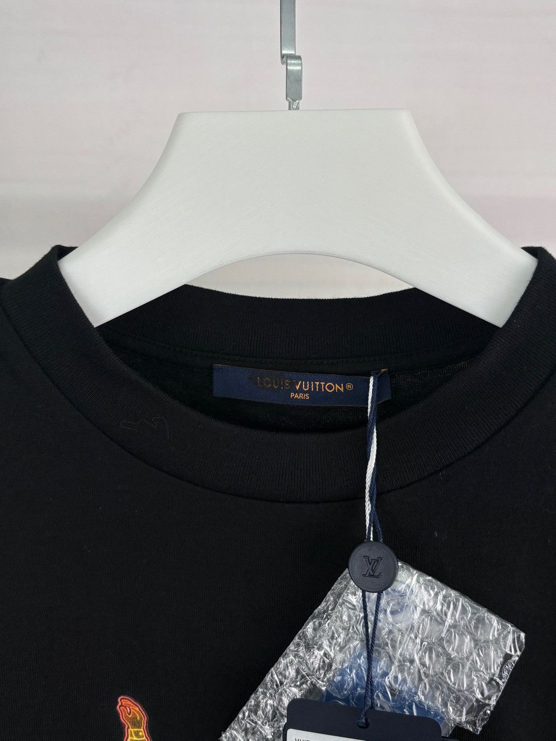 Louis Vuitton Louis Vuitton Motel Graphic T-Shirt Size L Size US L / EU 52-54 / 3 - 5 Thumbnail