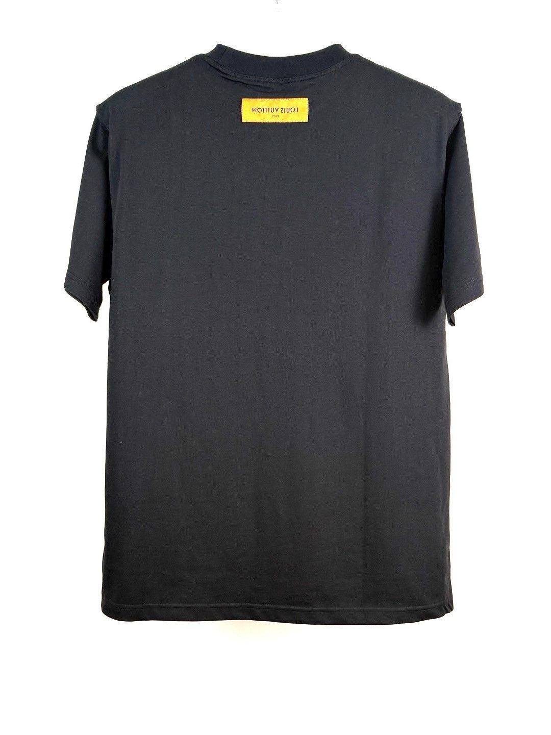 Louis Vuitton Louis Vuitton Embossed Logo T-Shirt Blue Size L Size US L / EU 52-54 / 3 - 2 Thumbnail