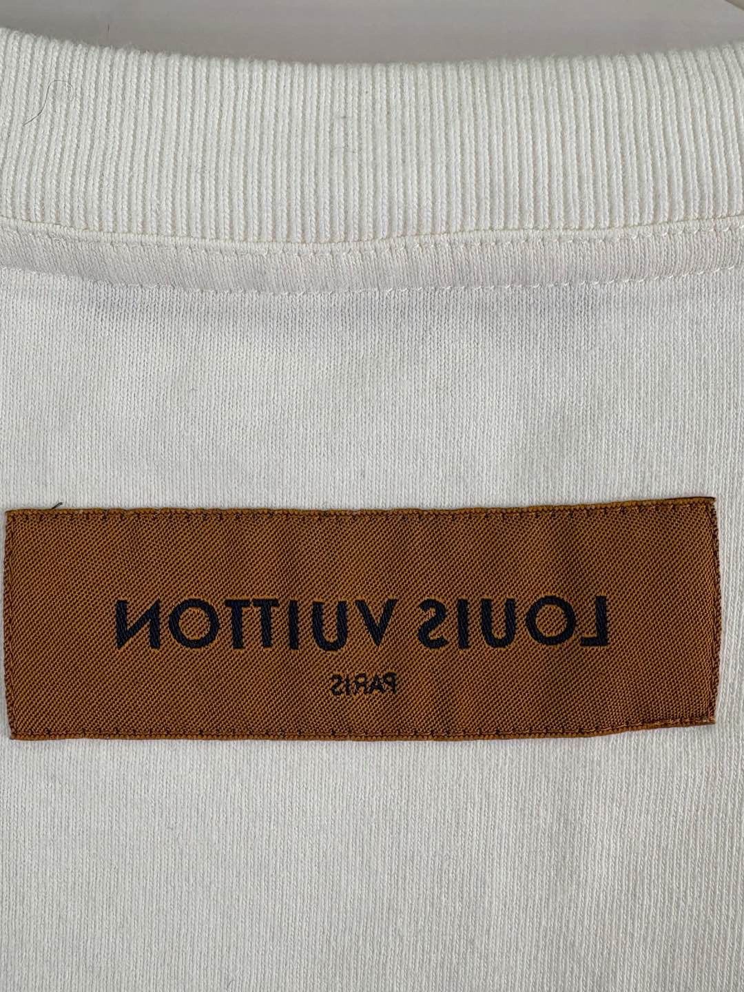 Louis Vuitton Louis Vuitton Staples Edition Logo T-Shirt Size XXL Size US XXL / EU 58 / 5 - 6 Thumbnail