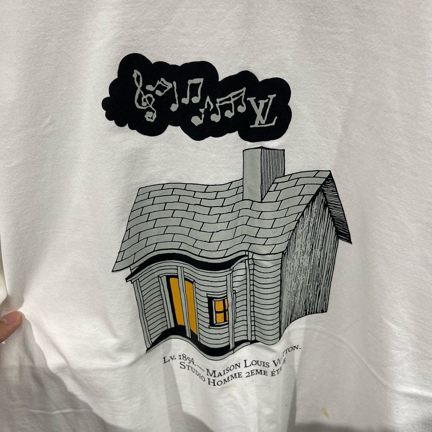 Louis Vuitton Louis Vuitton Graphic House Print T-Shirt Size L Size US L / EU 52-54 / 3 - 6 Thumbnail