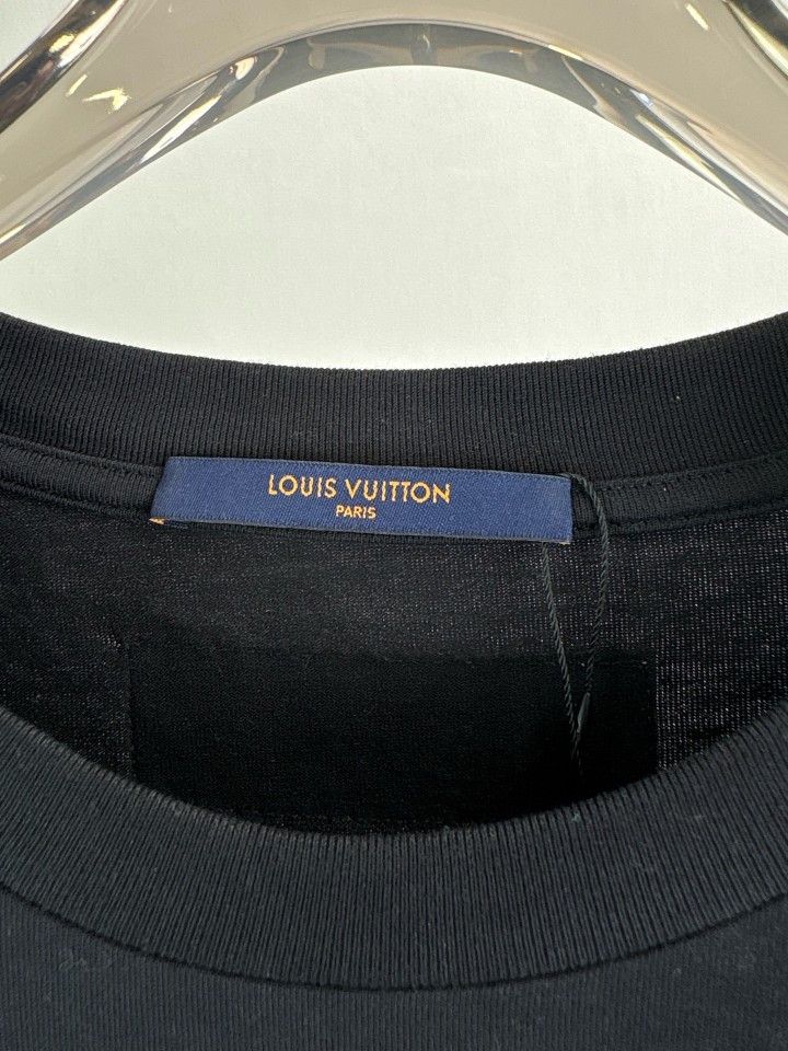 Louis Vuitton Louis Vuitton Pocket T-Shirt US XXL Size US XXL / EU 58 / 5 - 3 Thumbnail