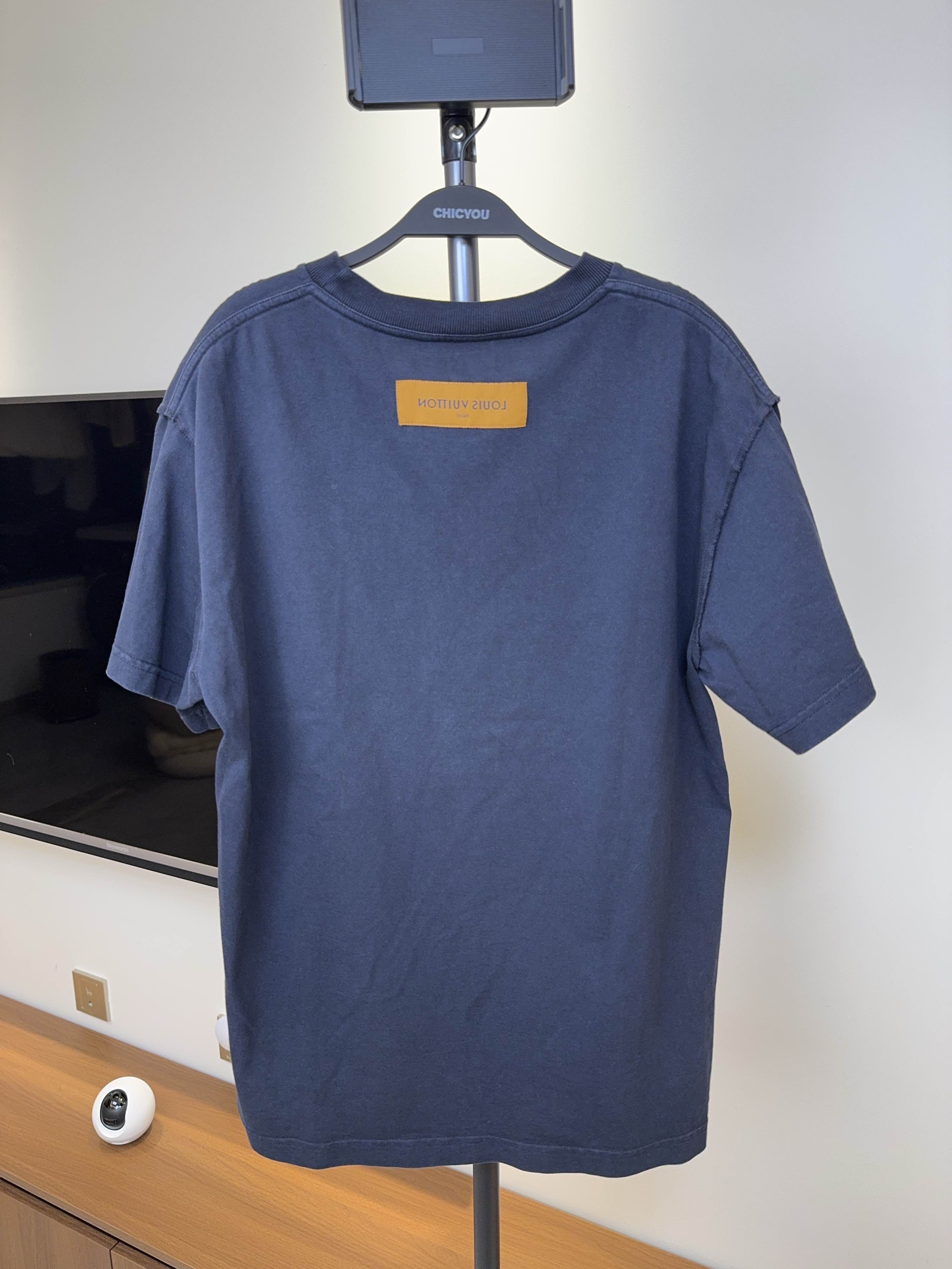 Louis Vuitton Louis Vuitton Logo Patch T-Shirt Size S Size US S / EU 44-46 / 1 - 2 Thumbnail