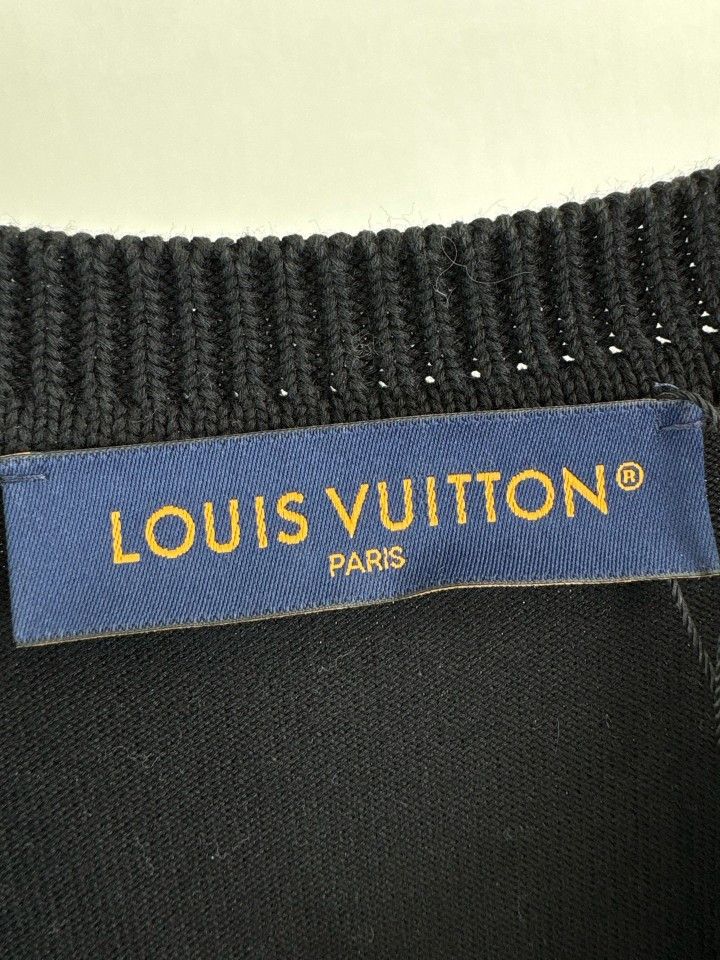 Louis Vuitton Louis Vuitton Logo T-Shirt Black XL Size US XL / EU 56 / 4 - 3 Thumbnail