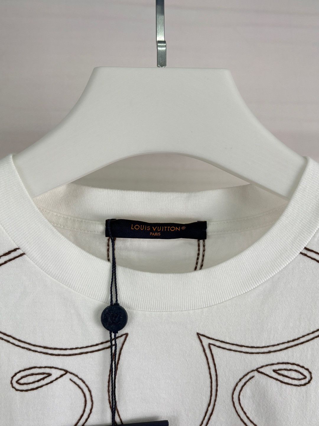 Louis Vuitton Louis Vuitton Embroidered Motif T-Shirt Size M Size US M / EU 48-50 / 2 - 5 Thumbnail