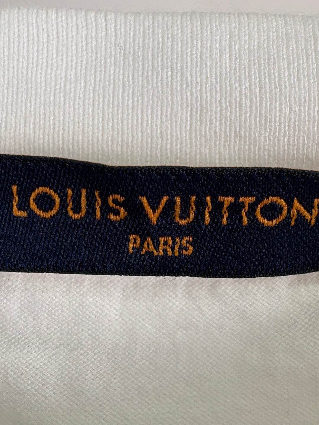 Louis Vuitton Louis Vuitton Embroidered Motif T-Shirt Size M Size US M / EU 48-50 / 2 - 3 Thumbnail