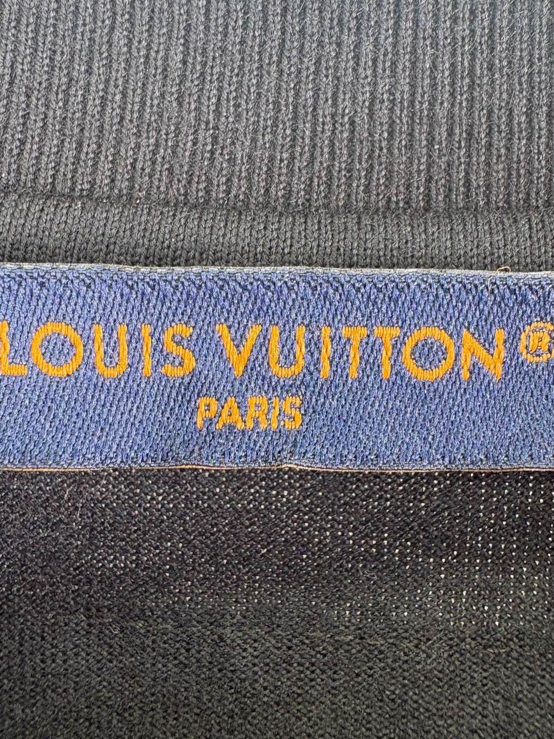 Louis Vuitton Louis Vuitton Graphic Logo T-Shirt Size XS Size US XS / EU 42 / 0 - 3 Thumbnail