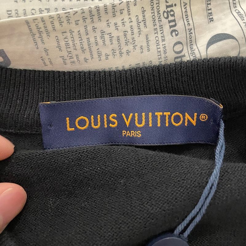 Louis Vuitton LOUIS VUITTON Monogram Pocket T-Shirt Size S Size US S / EU 44-46 / 1 - 3 Thumbnail