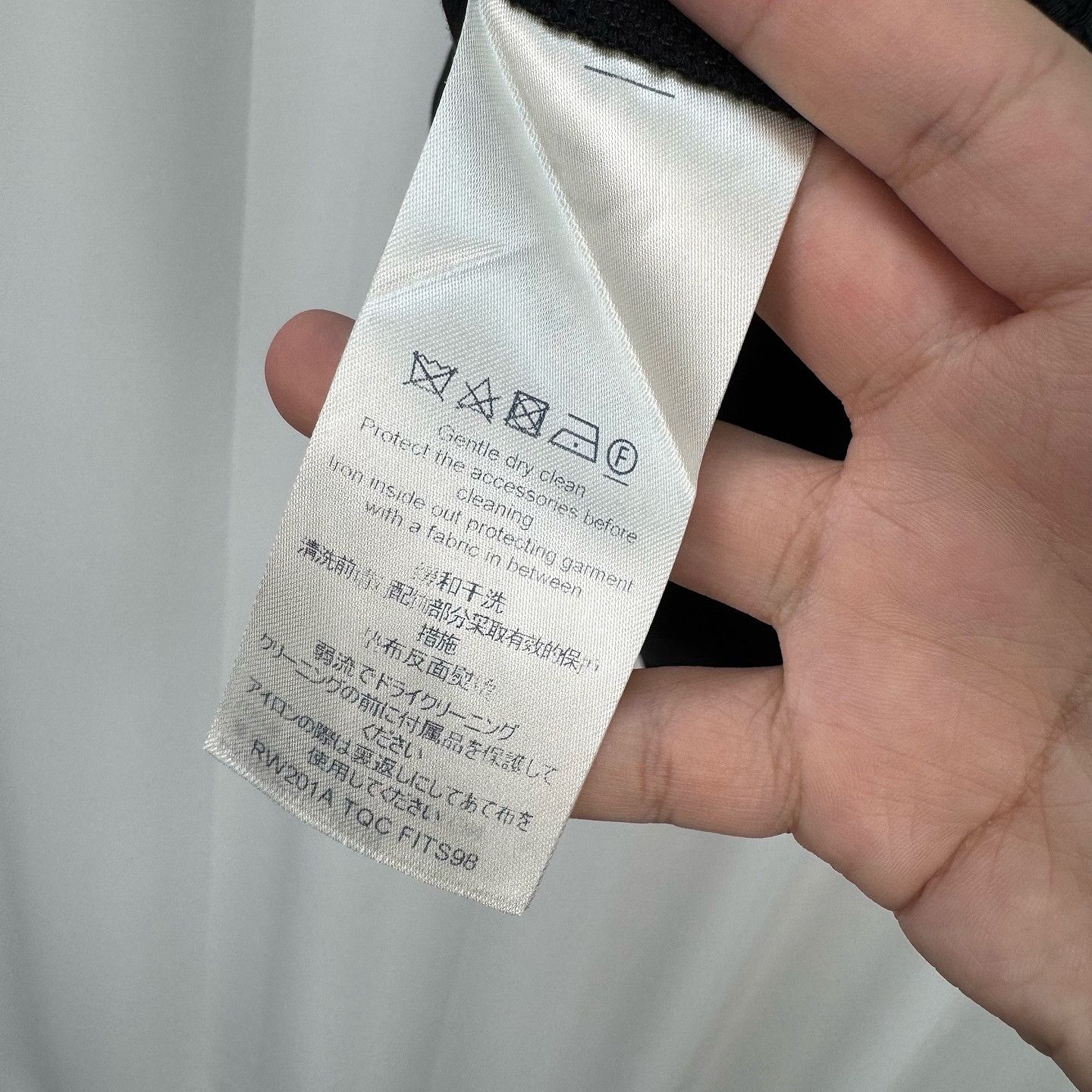 Louis Vuitton Louis Vuitton Midnight Logo T-Shirt Size L Size L / US 10 / IT 46 - 4 Thumbnail