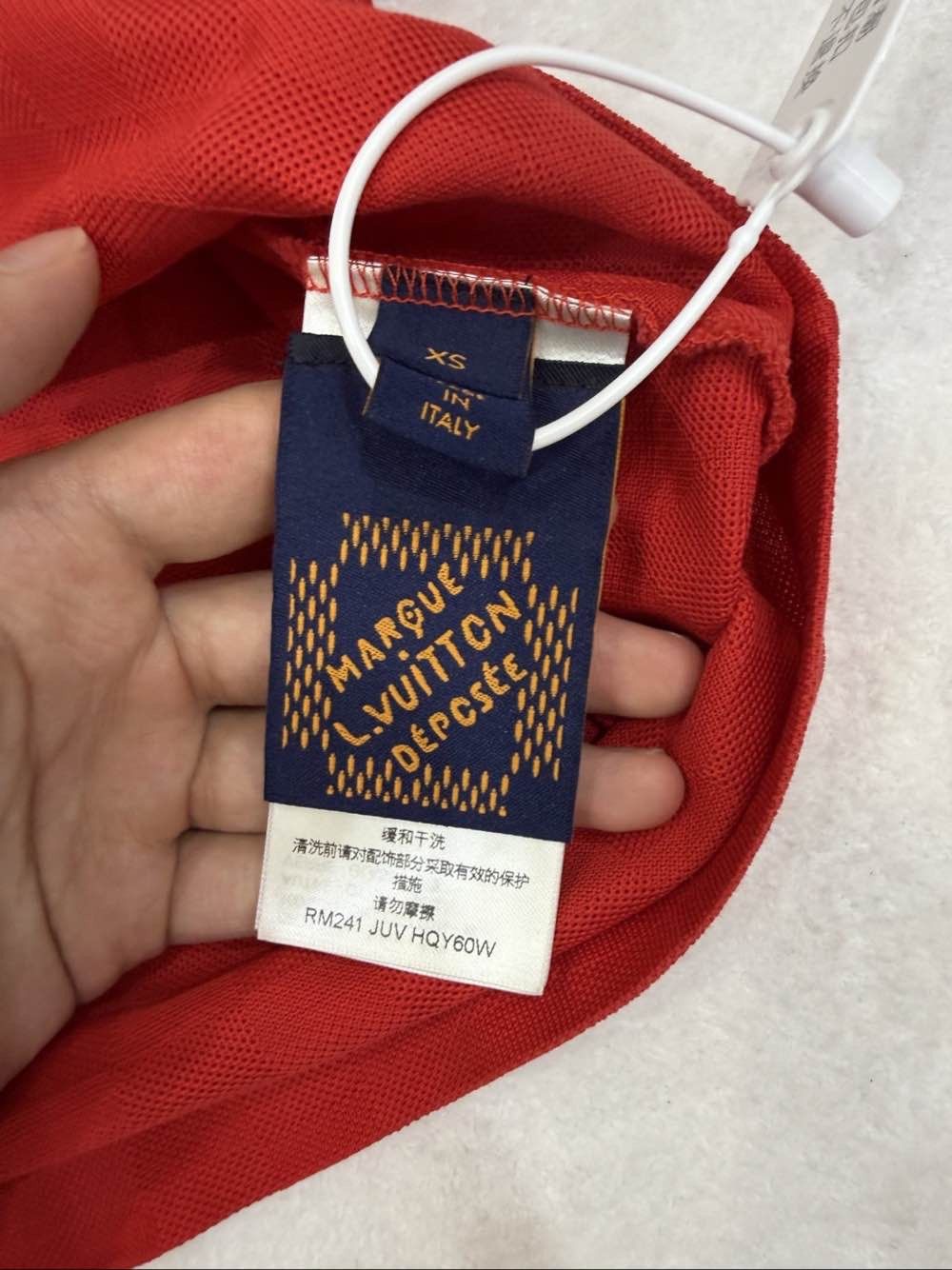 Louis Vuitton Louis Vuitton Logo Patch T-Shirt Size XS Size US XS / EU 42 / 0 - 4 Thumbnail