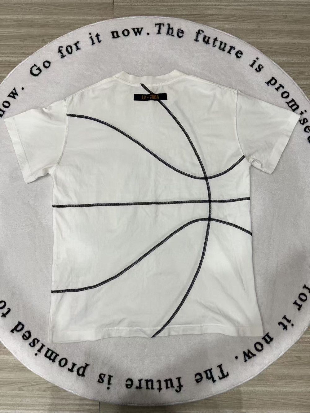 Louis Vuitton Louis Vuitton x NBA Basketball Stitch T-Shirt Size S Size US S / EU 44-46 / 1 - 2 Thumbnail