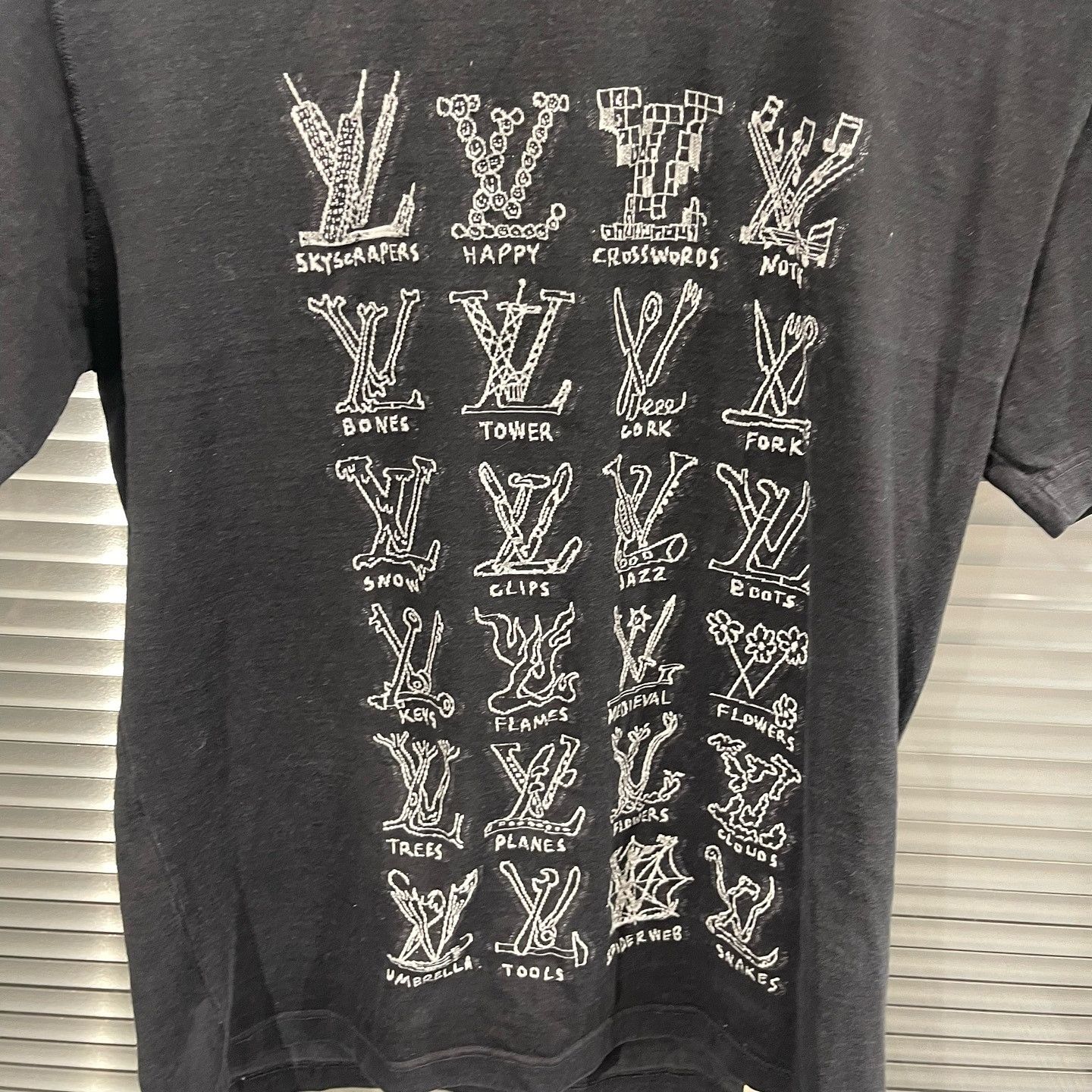 Louis Vuitton Louis Vuitton Graphic Alphabet T-Shirt Size M Size US M / EU 48-50 / 2 - 5 Thumbnail