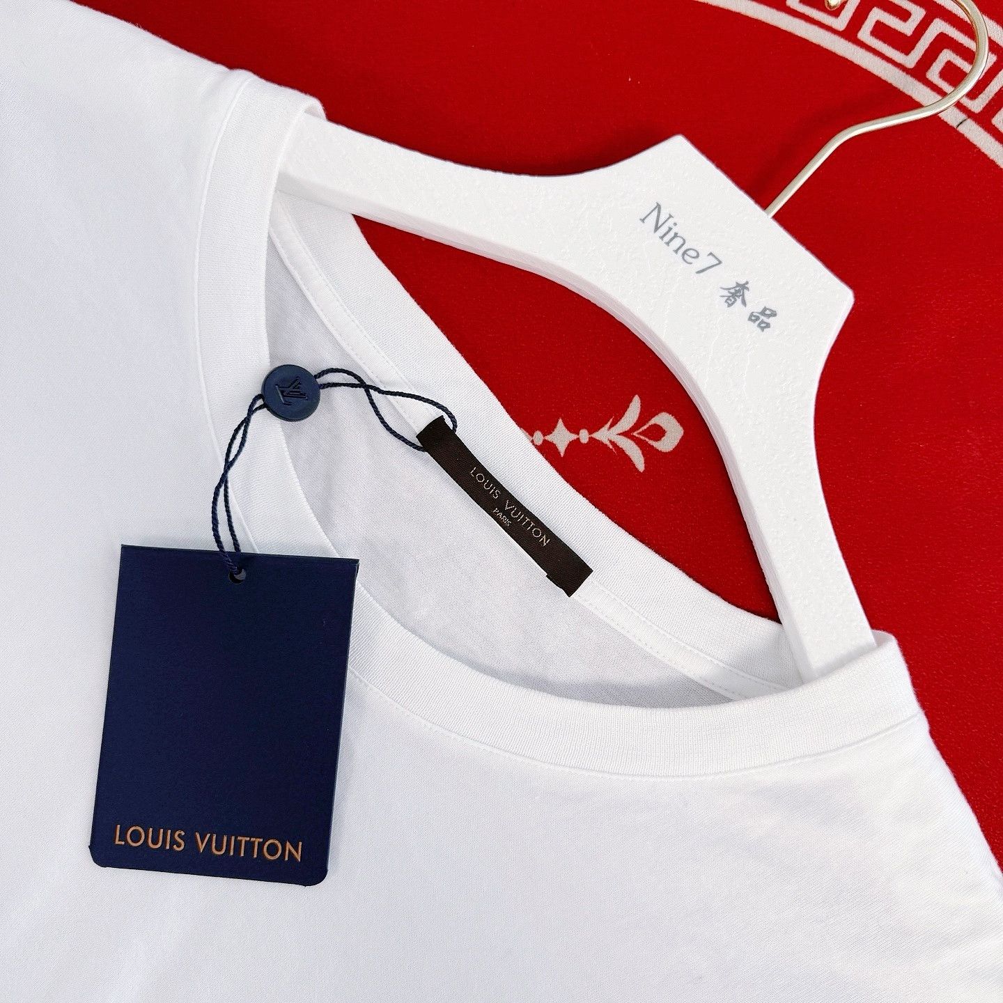 Louis Vuitton Louis Vuitton Embroidered Logo T-Shirt Size XL Size US XL / EU 56 / 4 - 3 Thumbnail