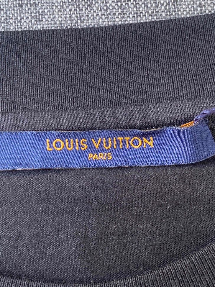 Louis Vuitton Louis Vuitton Connect The Dots T-Shirt Size M Size US M / EU 48-50 / 2 - 3 Thumbnail