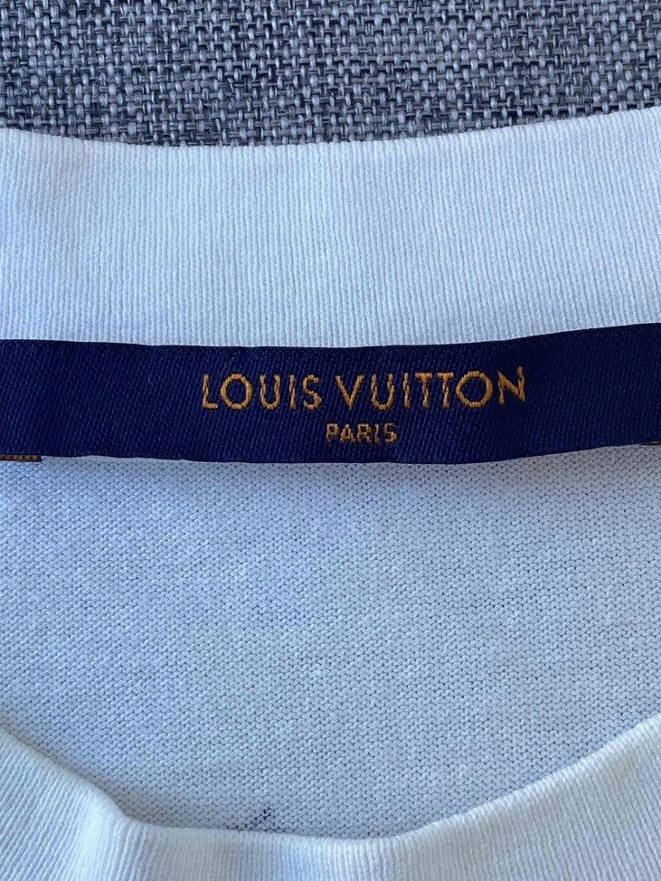 Louis Vuitton Louis Vuitton New Walkers Graphic T-Shirt Size XXS Size US XXS / EU 40 - 3 Thumbnail