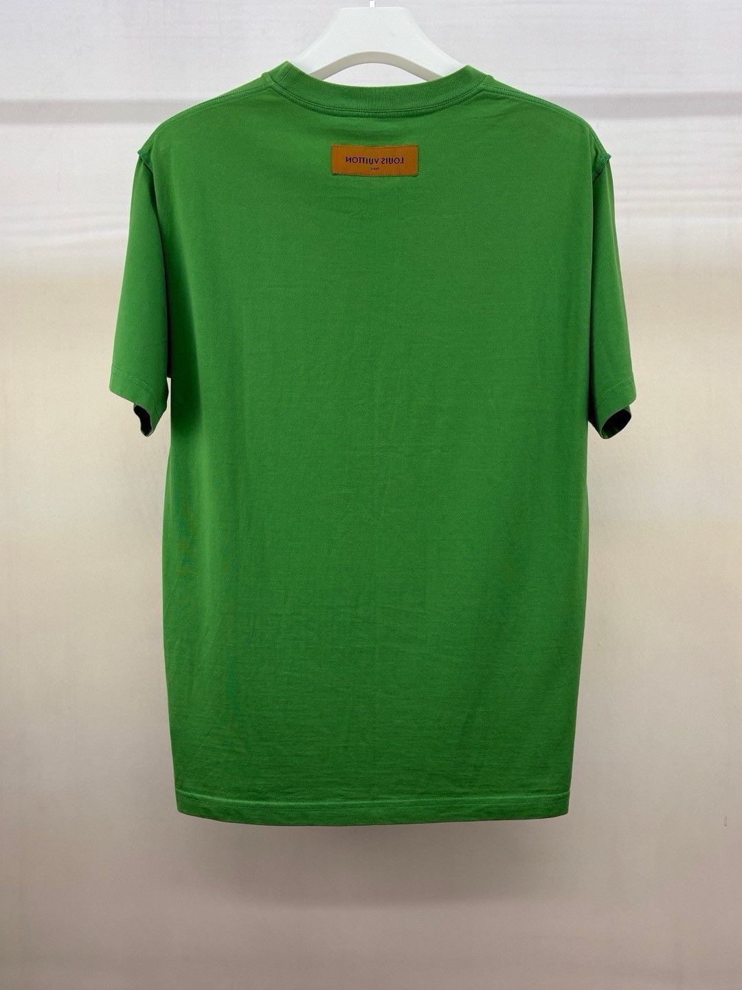 Louis Vuitton Louis Vuitton Embossed Logo T-Shirt Size L Size US L / EU 52-54 / 3 - 2 Thumbnail