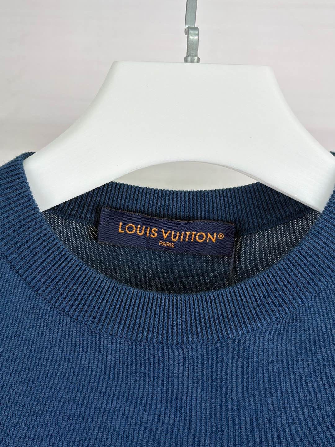 Louis Vuitton Louis Vuitton Script Logo T-Shirt Size XS Size US XS / EU 42 / 0 - 5 Thumbnail