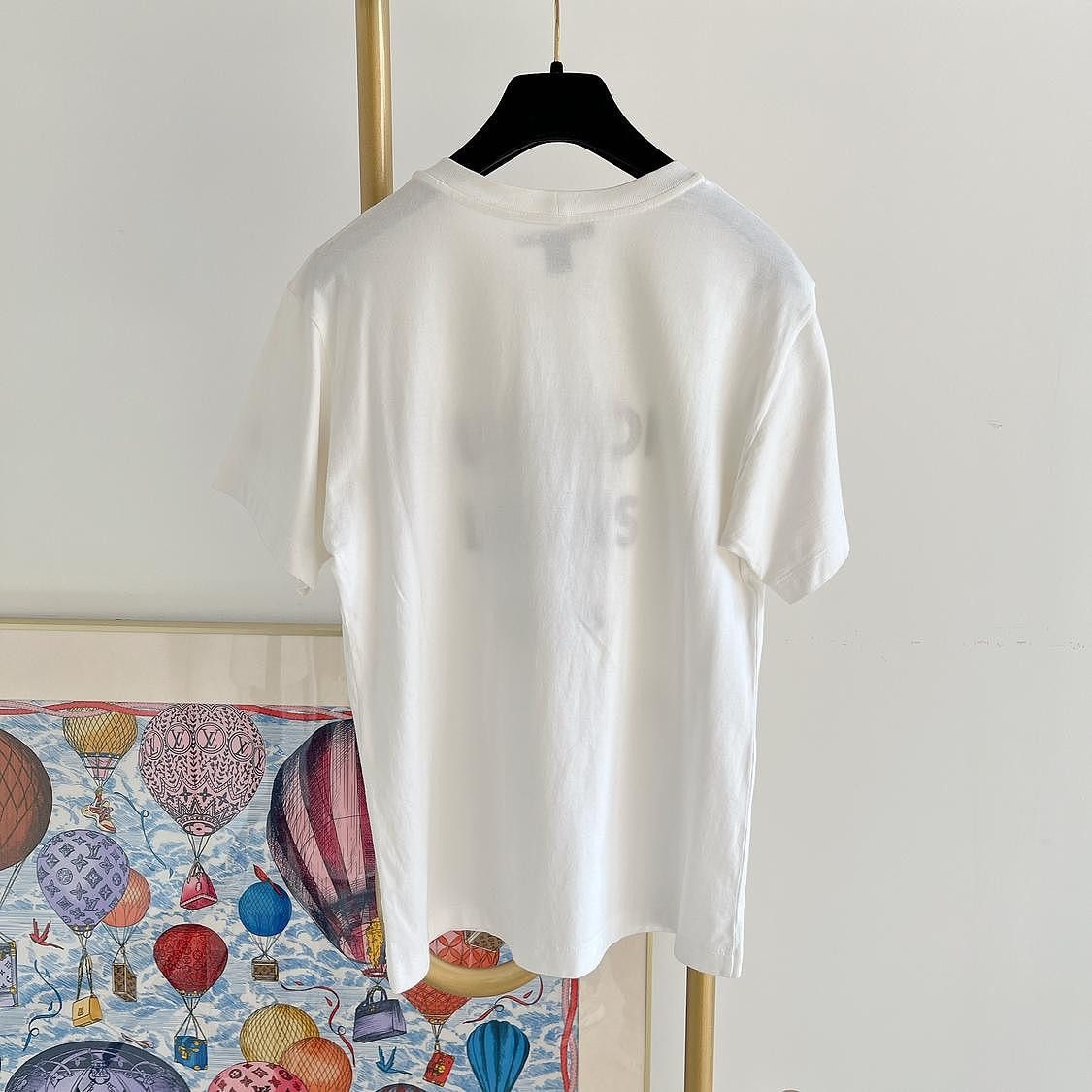 Louis Vuitton Louis Vuitton Chain Detail Graphic T-Shirt Size S Size S / US 4 / IT 40 - 2 Thumbnail