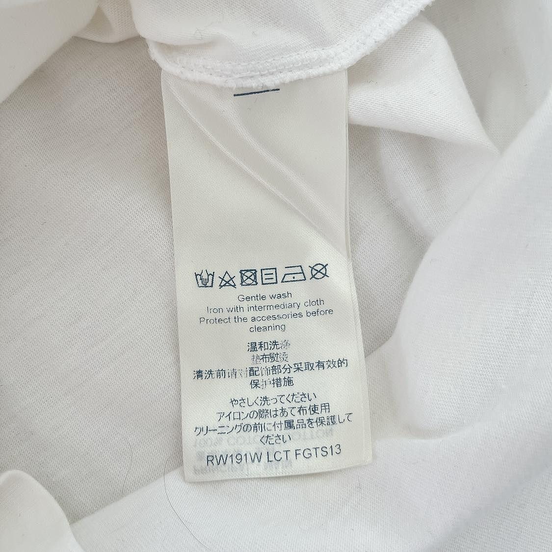Louis Vuitton Louis Vuitton Chain Detail Graphic T-Shirt Size S Size S / US 4 / IT 40 - 13 Thumbnail