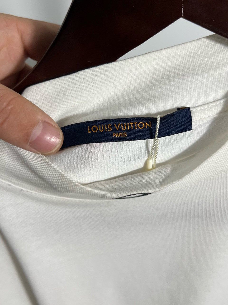 Louis Vuitton Louis Vuitton Embroidered Logo T-Shirt Size XS Size US XS / EU 42 / 0 - 3 Thumbnail