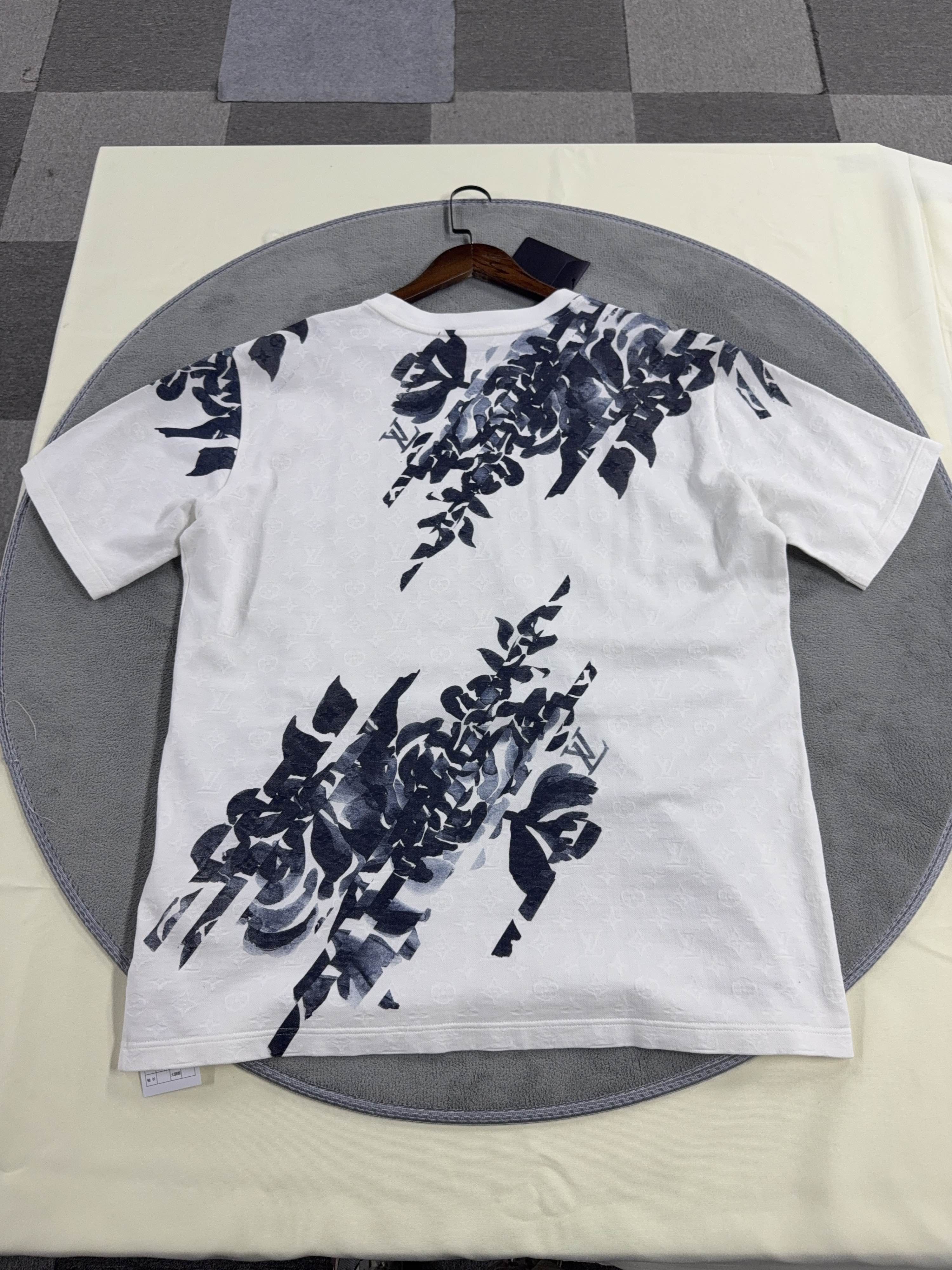 Louis Vuitton Louis Vuitton Floral Short Sleeve T-Shirt XXL Size US XXL / EU 58 / 5 - 2 Thumbnail
