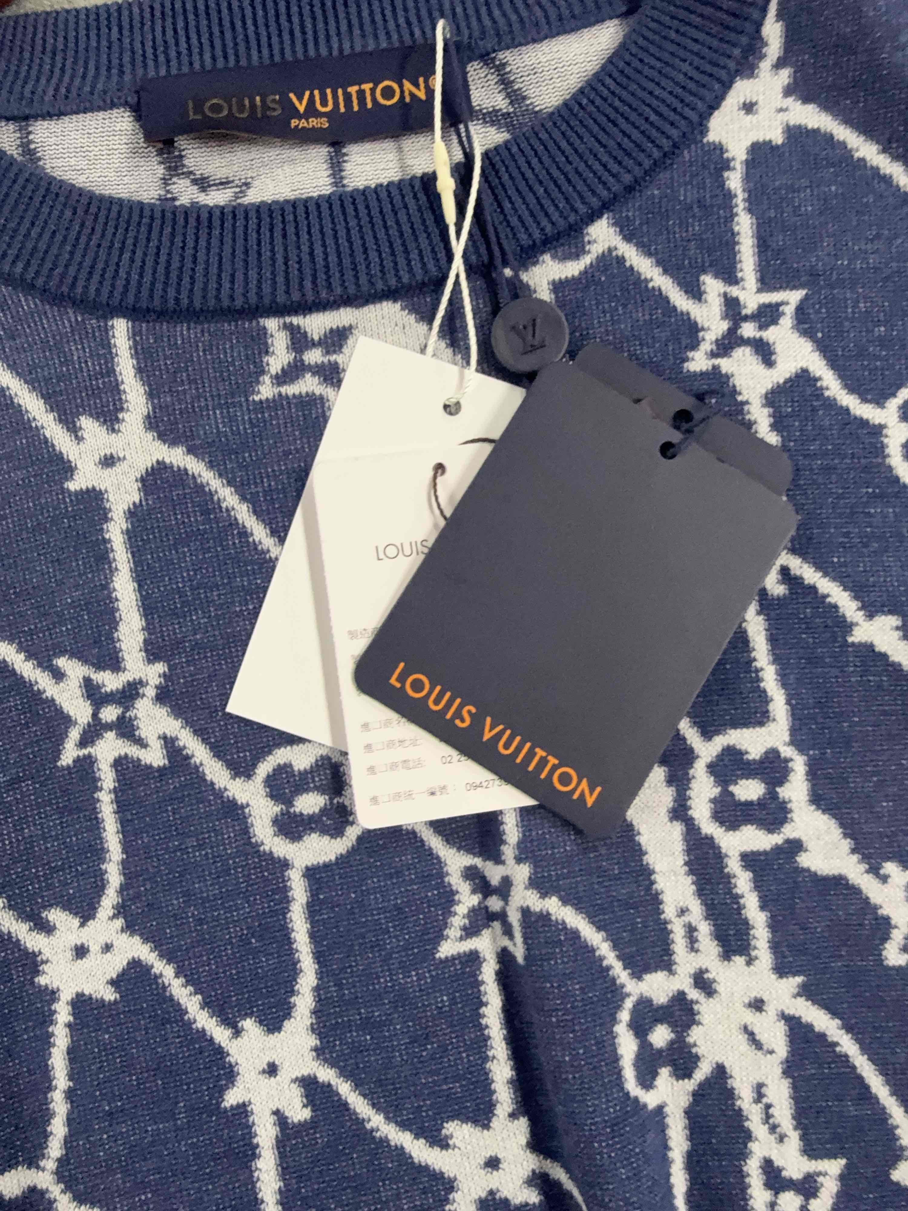 Louis Vuitton Louis Vuitton Net Pattern T-Shirt Size XL Size US XL / EU 56 / 4 - 5 Thumbnail