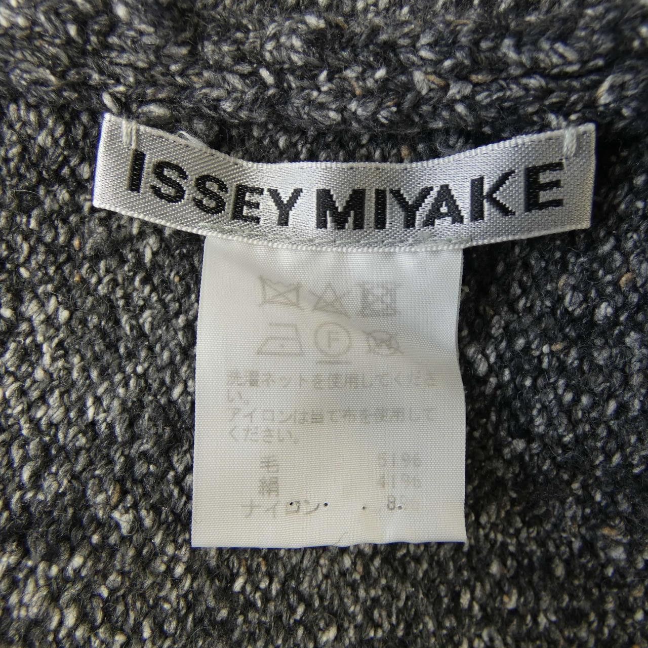 Issey Miyake Issey Miyake Issey Miyake Knit Textile Tops IM13KN271 DUTY FREE for USA Size ONE SIZE - 3 Thumbnail
