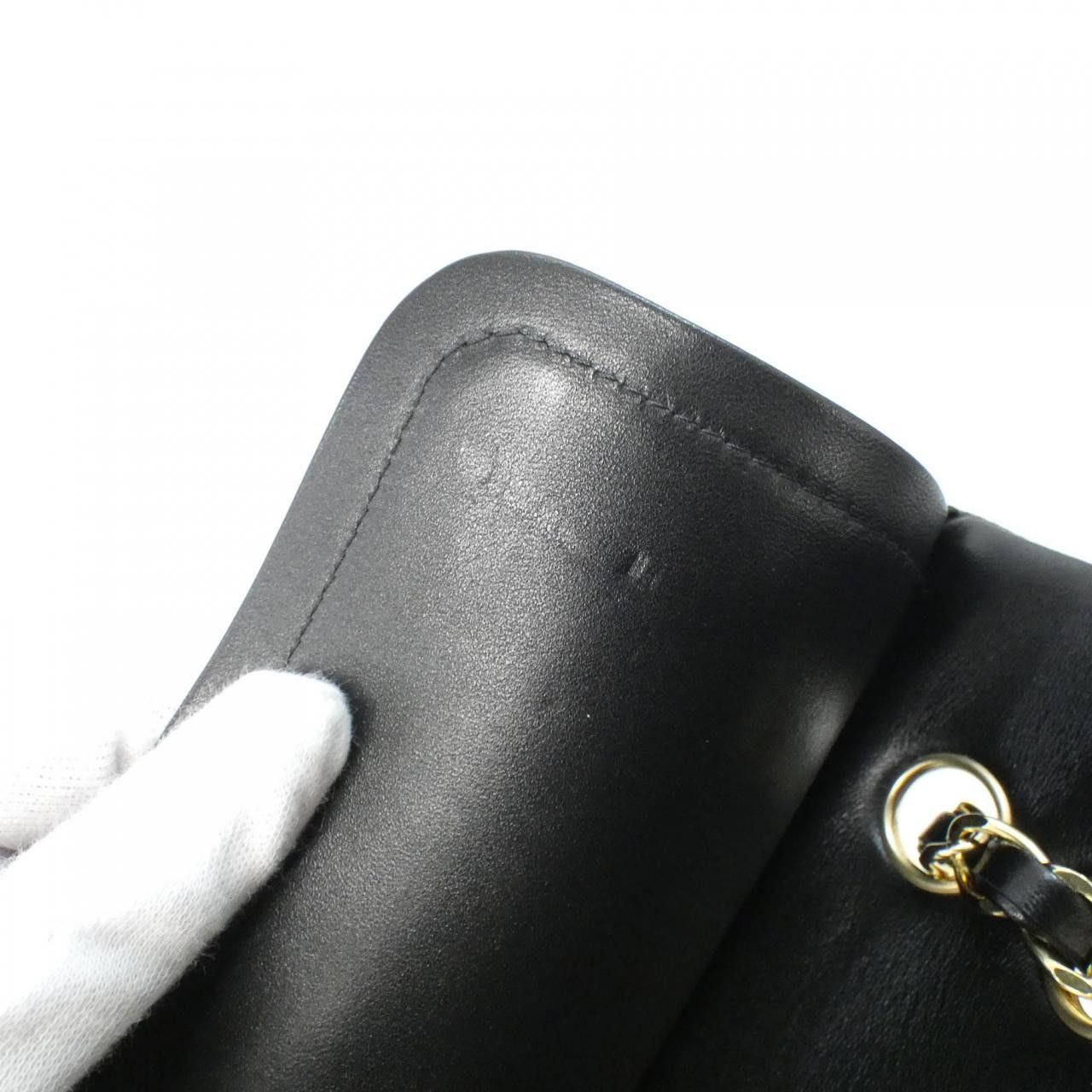 Chanel Chanel Chanel Lambskin Shoulder Bag Leather Shoulder Bag 1112 DUTY FREE for USA Size ONE SIZE - 7 Thumbnail
