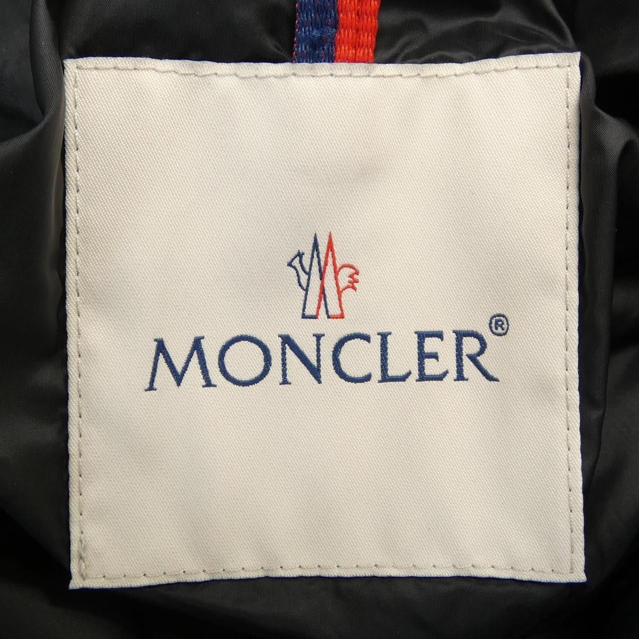 Moncler Moncler Moncler HERMIFUR Down Coat Textile Outerwear HERMIFUR DUTY FREE for USA Size ONE SIZE - 6 Thumbnail