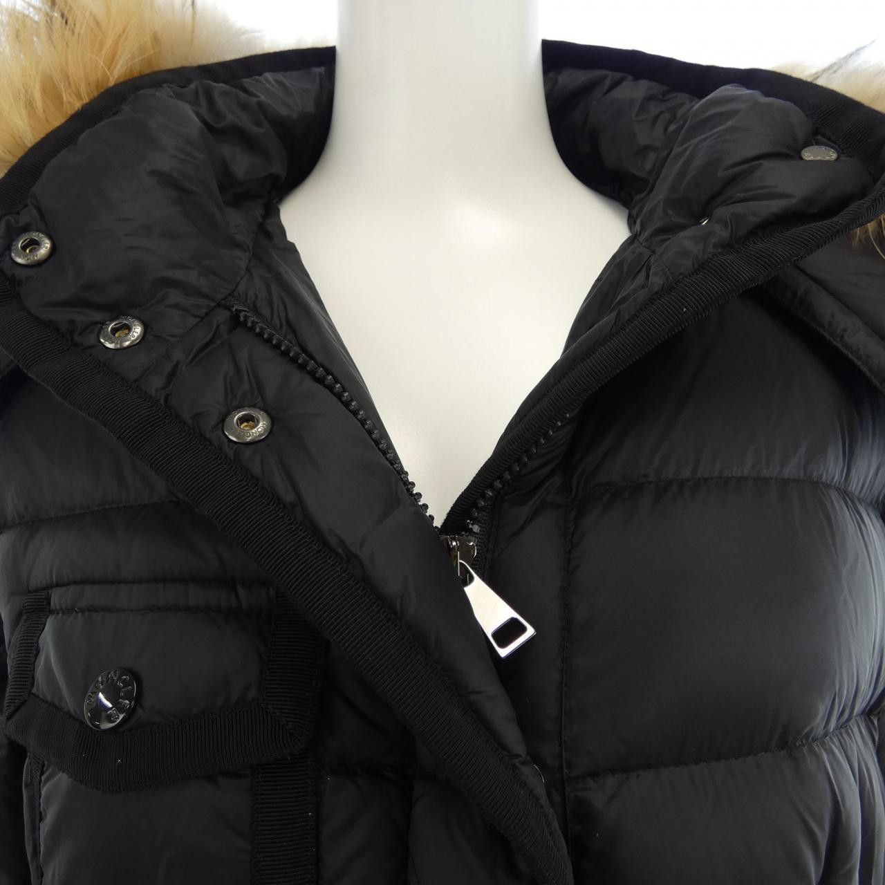 Moncler Moncler Moncler HERMIFUR Down Coat Textile Outerwear HERMIFUR DUTY FREE for USA Size ONE SIZE - 7 Thumbnail