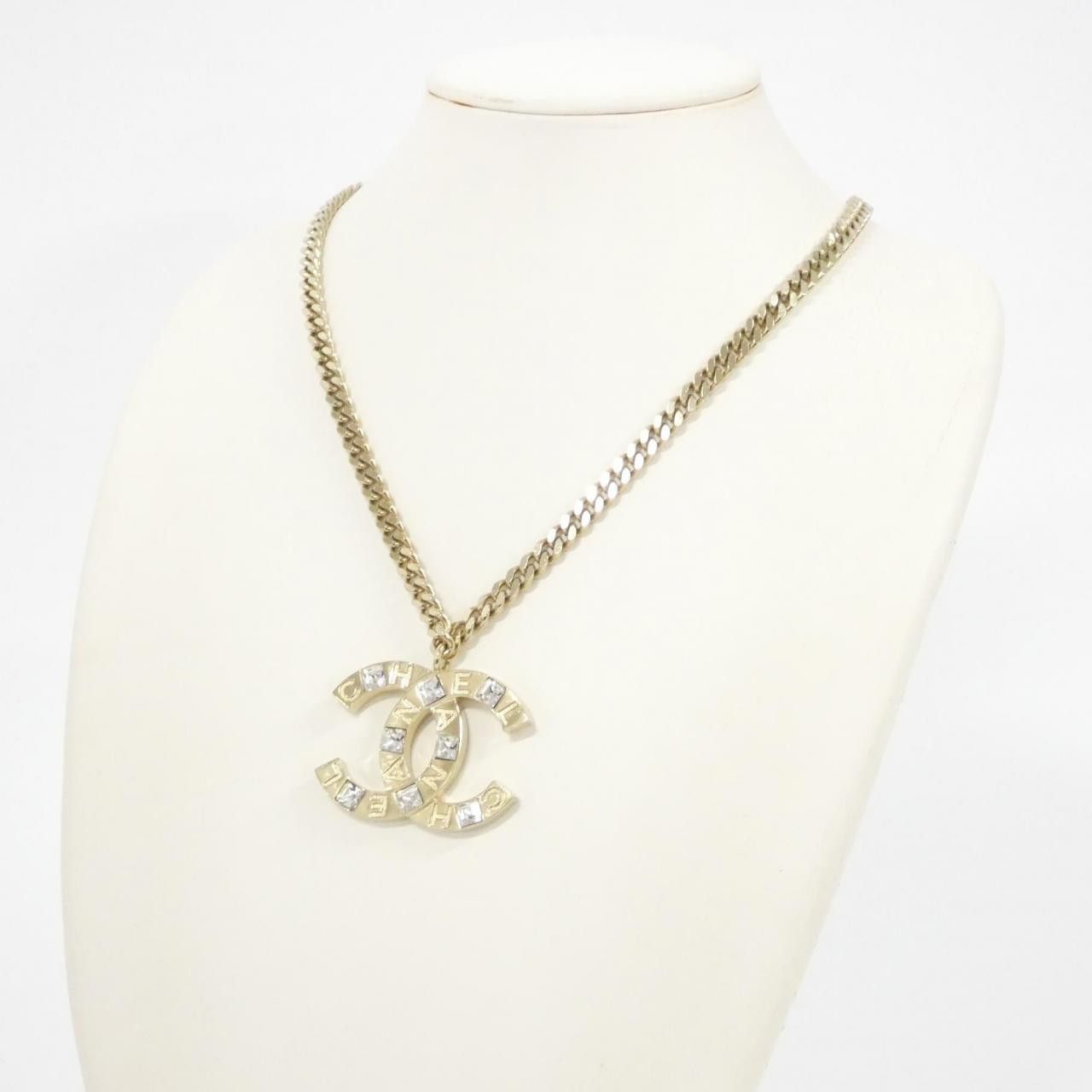 Chanel Chanel Chanel Crystal Necklace Metal Necklace DUTY FREE for USA Size ONE SIZE - 6 Thumbnail