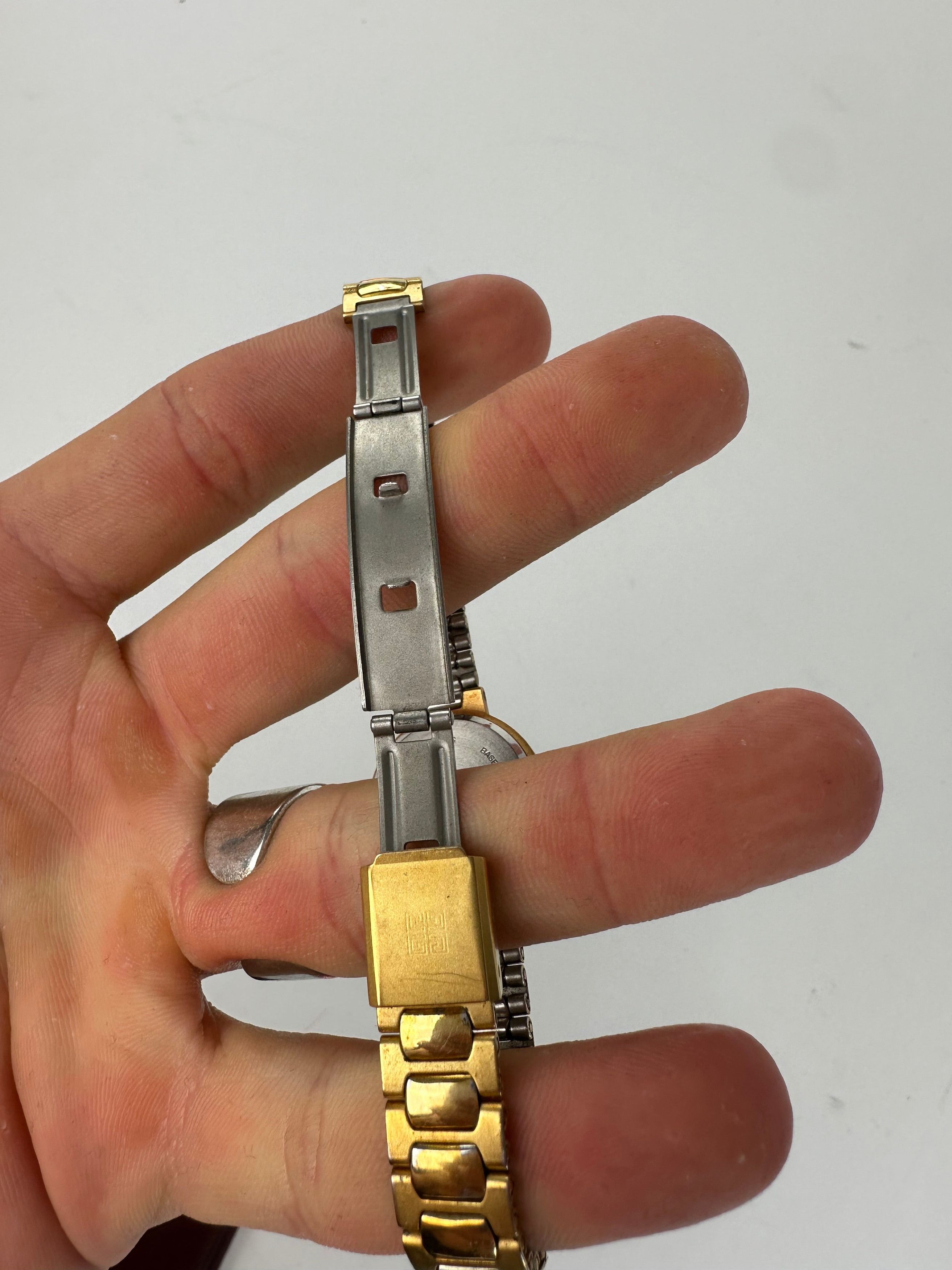 Givenchy Vintage Quartz Watch Gold-Tone Size ONE SIZE - 4 Thumbnail
