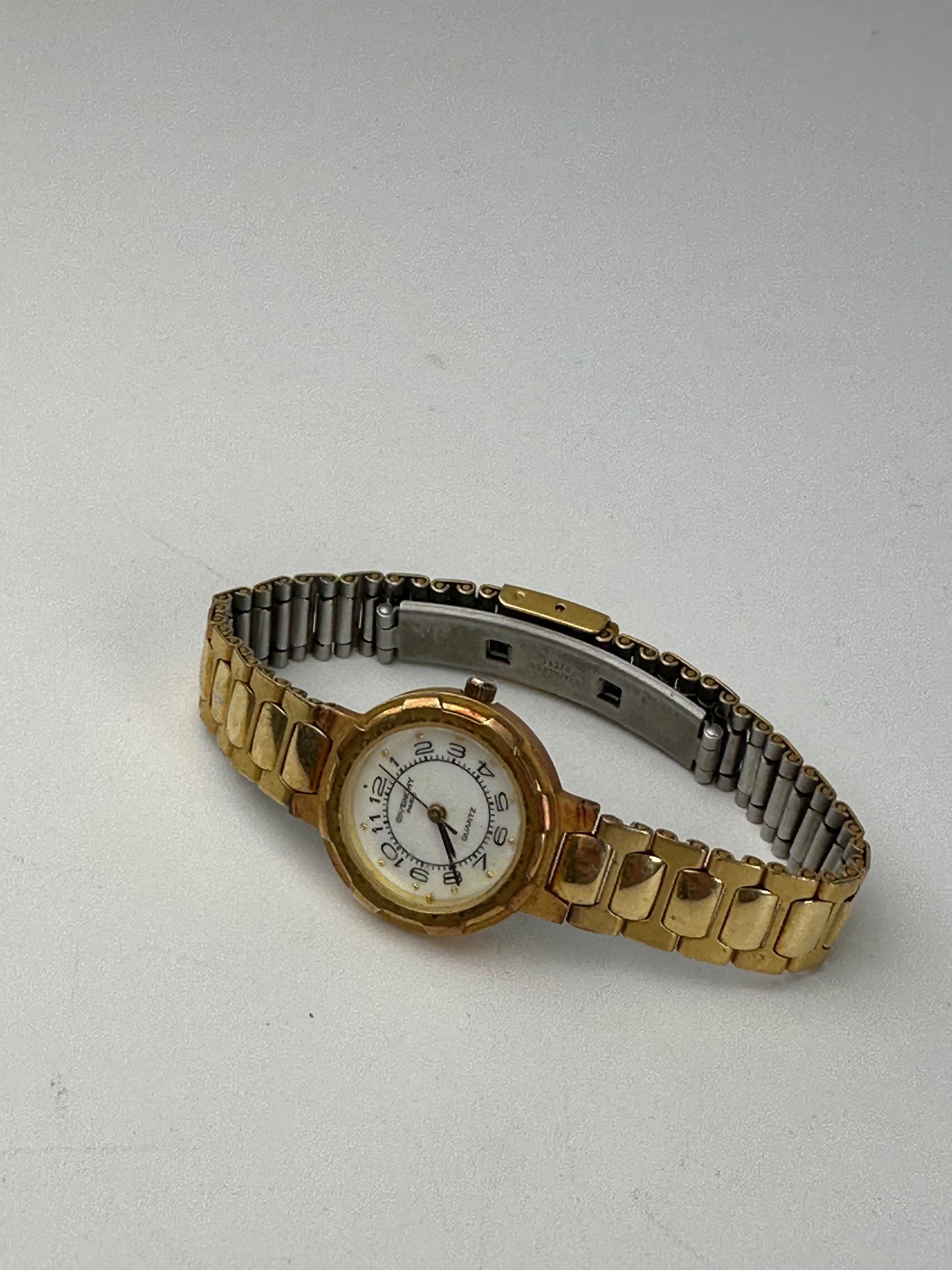 Givenchy Vintage Quartz Watch Gold-Tone Size ONE SIZE - 10 Thumbnail