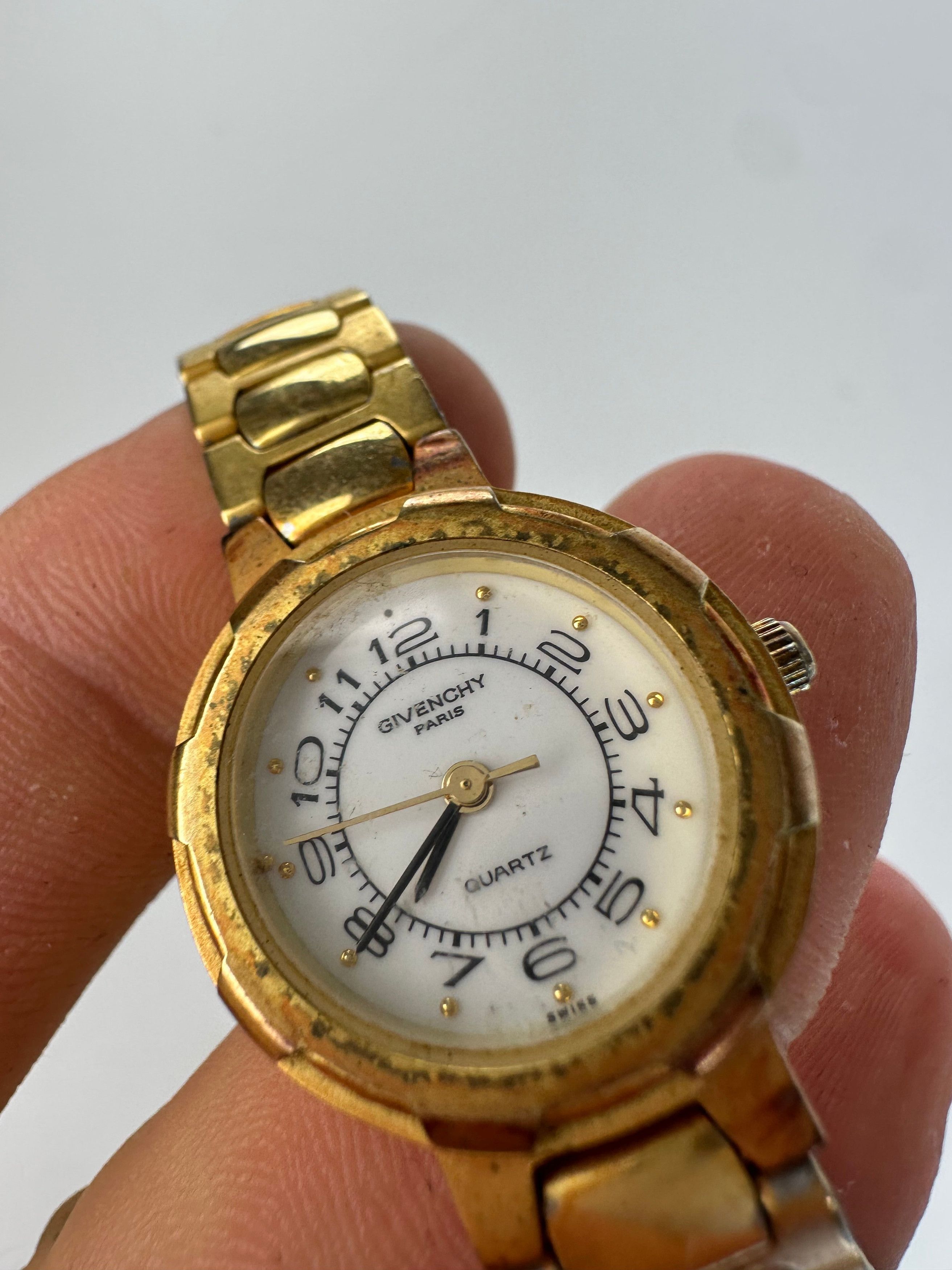 Givenchy Vintage Quartz Watch Gold-Tone Size ONE SIZE - 7 Thumbnail