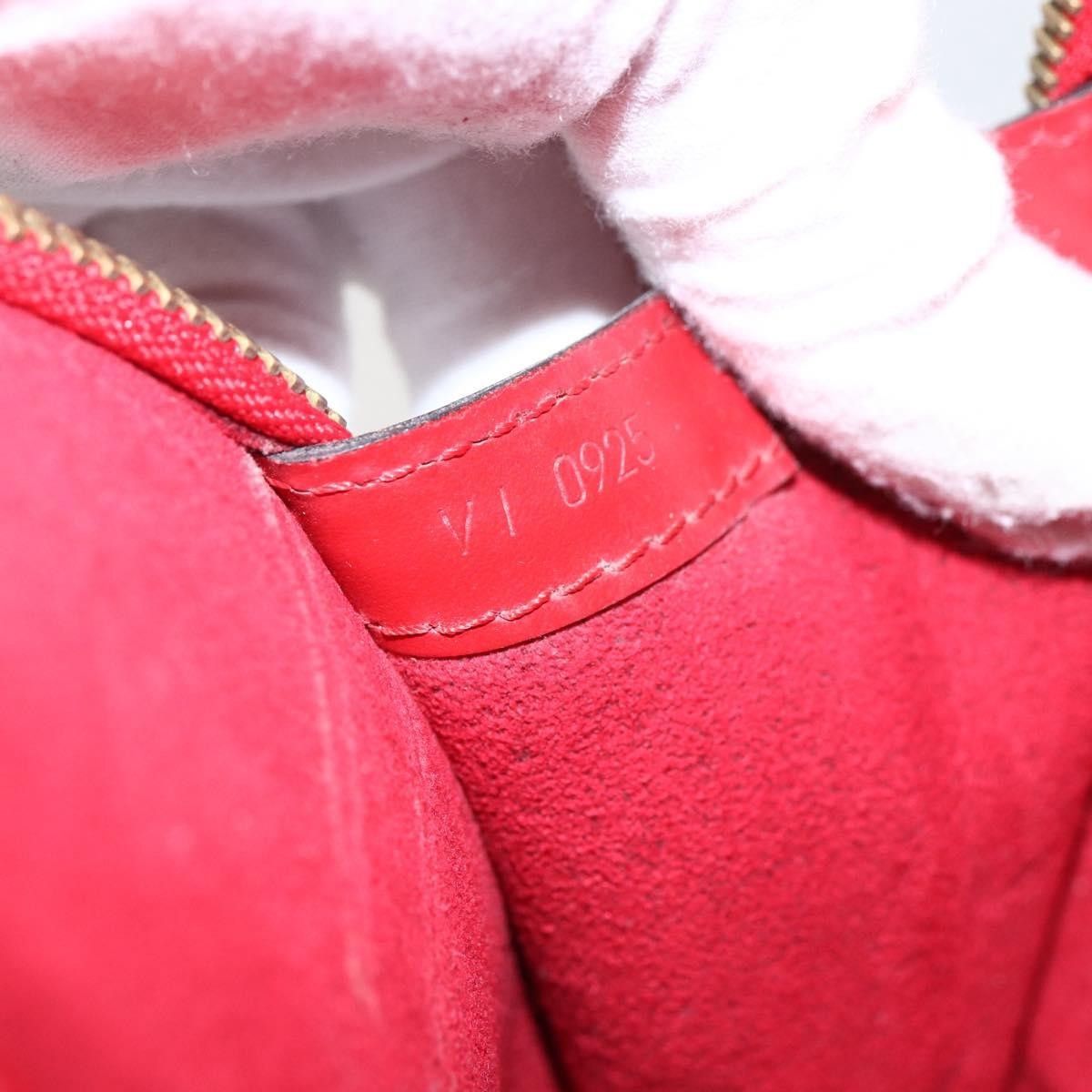Louis Vuitton Louis Vuitton Lussac Epi Leather Size ONE SIZE - 7 Thumbnail