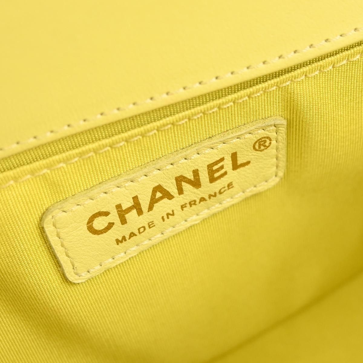 Chanel Chanel Boy Flap Bag Quilted Lambskin Size ONE SIZE - 4 Thumbnail