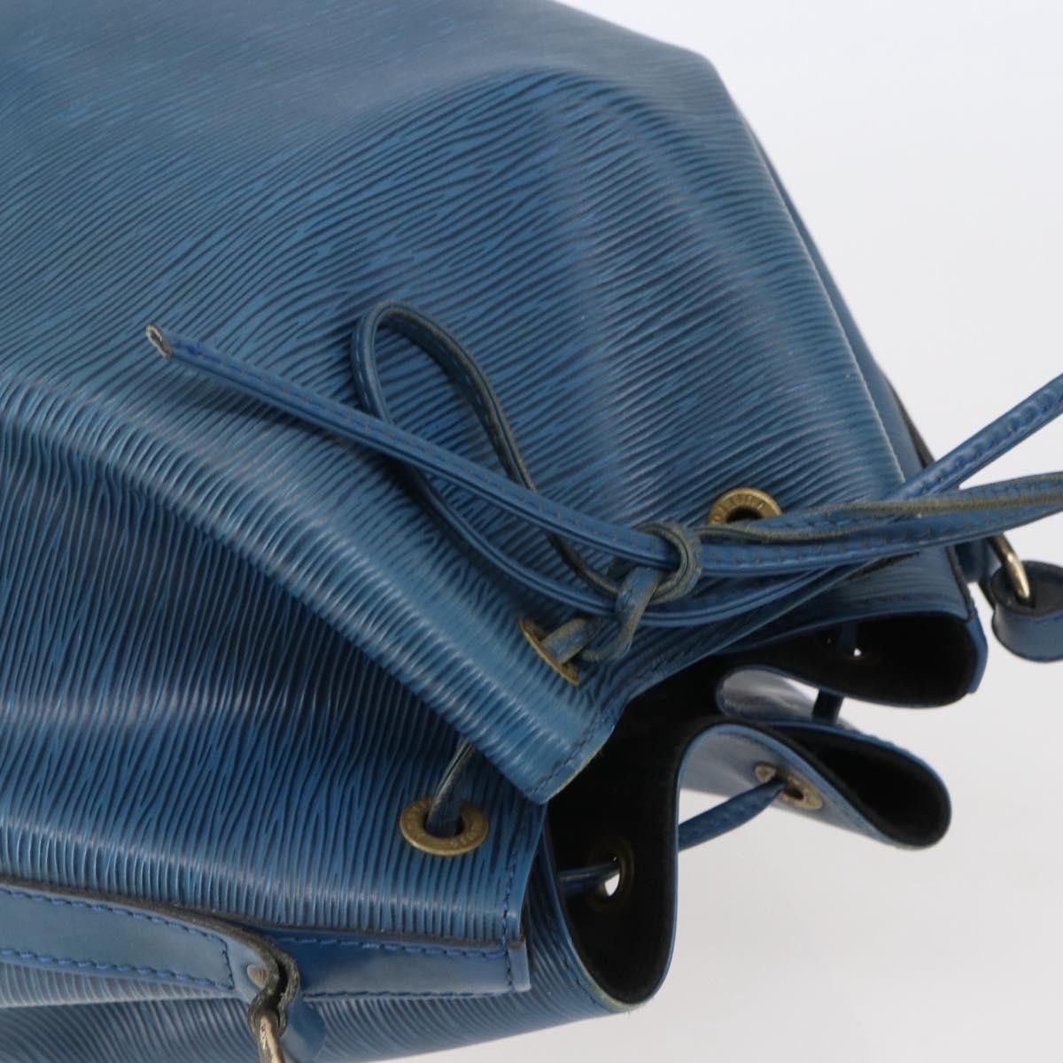 Louis Vuitton Louis Vuitton Noe Handbag Epi Leather Size ONE SIZE - 16 Thumbnail