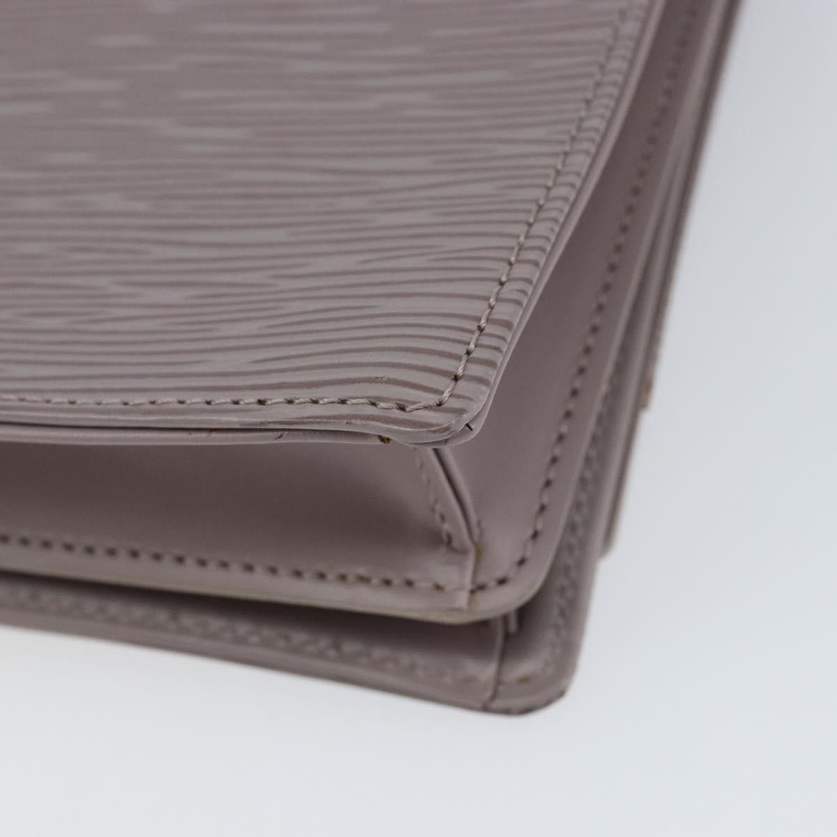 Louis Vuitton Louis Vuitton Biarritz Epi Leather Size ONE SIZE - 11 Thumbnail