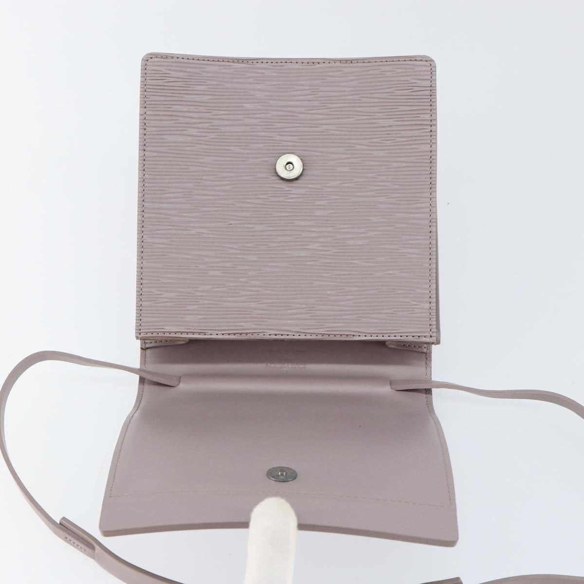 Louis Vuitton Louis Vuitton Biarritz Epi Leather Size ONE SIZE - 20 Thumbnail
