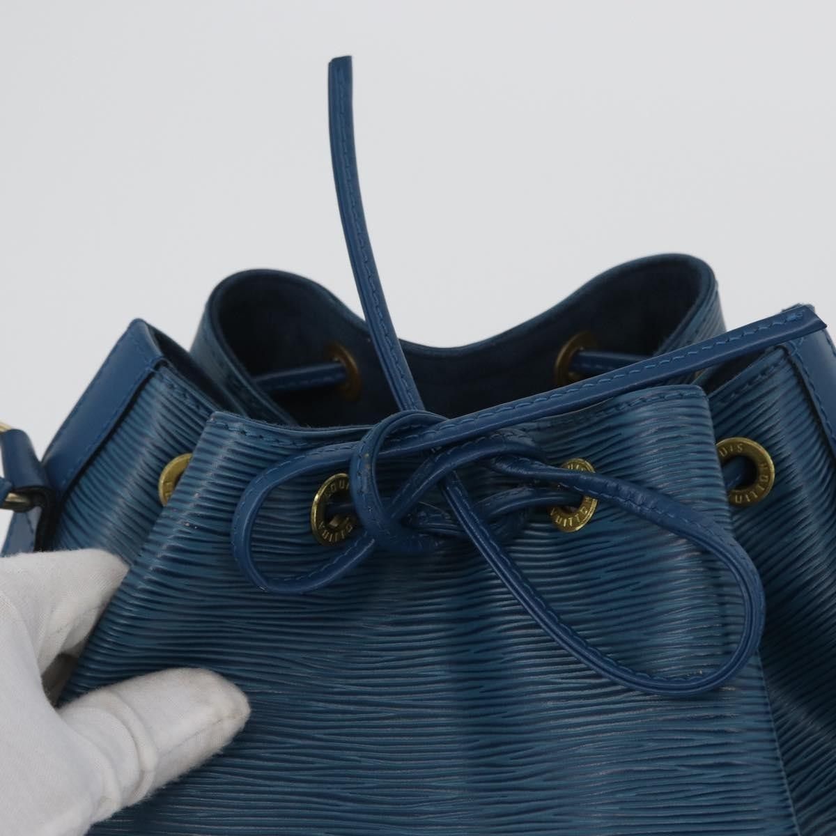 Louis Vuitton Louis Vuitton Petit Noe Epi Leather Size ONE SIZE - 16 Thumbnail