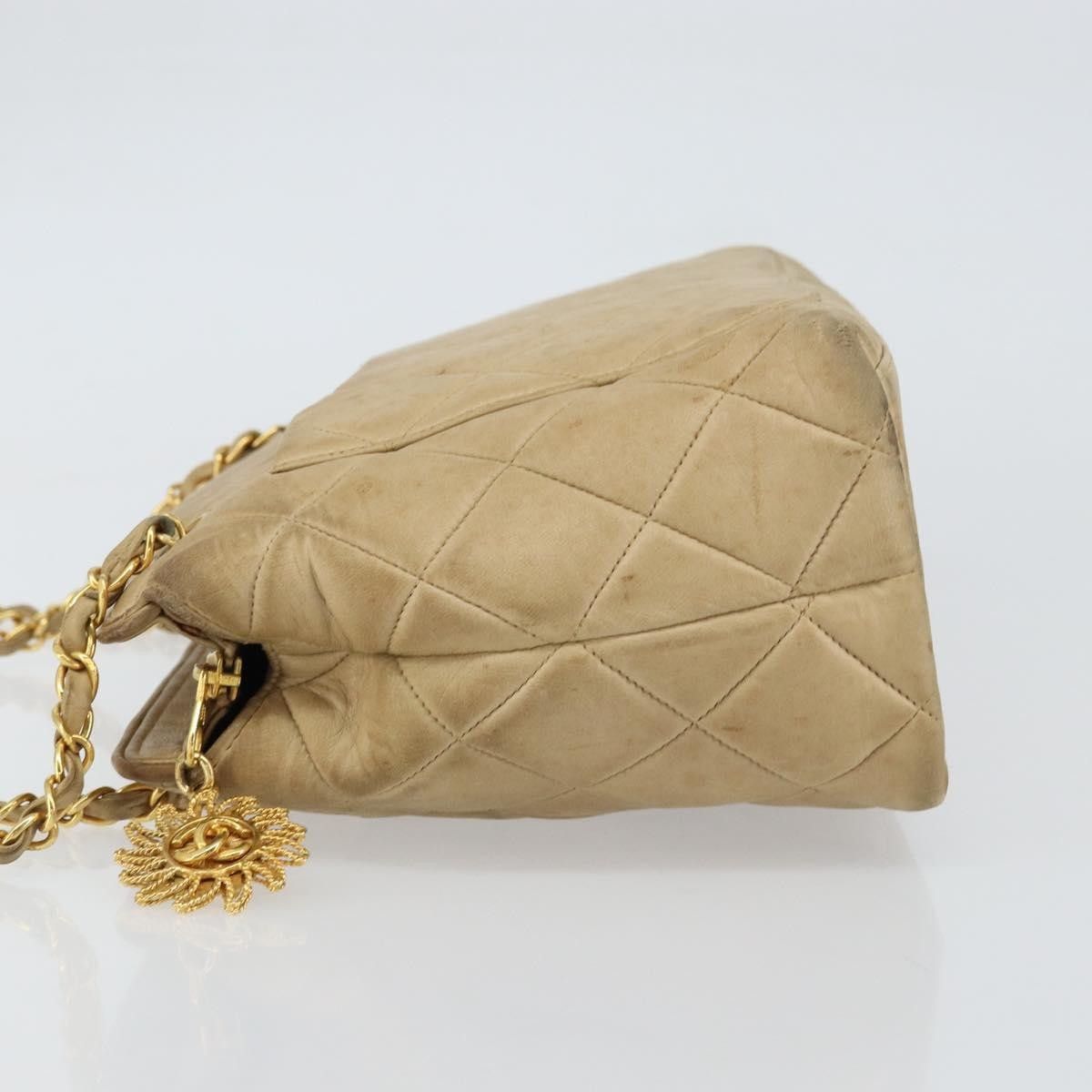 Chanel Chanel Vintage Camera Bag Quilted Leather Size ONE SIZE - 5 Thumbnail
