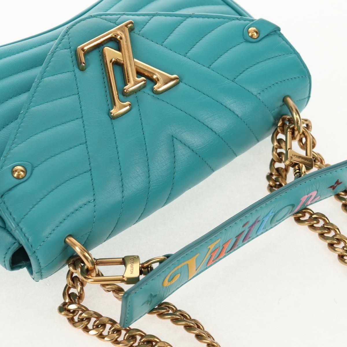 Louis Vuitton Louis Vuitton New Wave Chain Quilted Leather Size ONE SIZE - 14 Thumbnail
