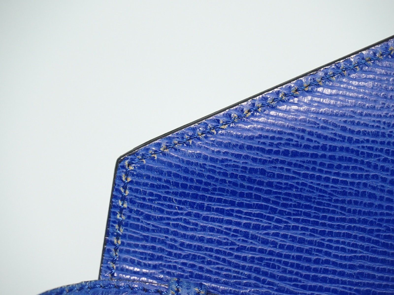 Celine Celine Circle Logo Shoulder Bag Leather Size ONE SIZE - 15 Thumbnail