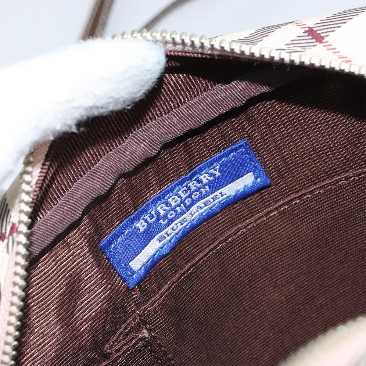 Burberry Burberry Nova Check Blue Label Nylon Size ONE SIZE - 6 Thumbnail