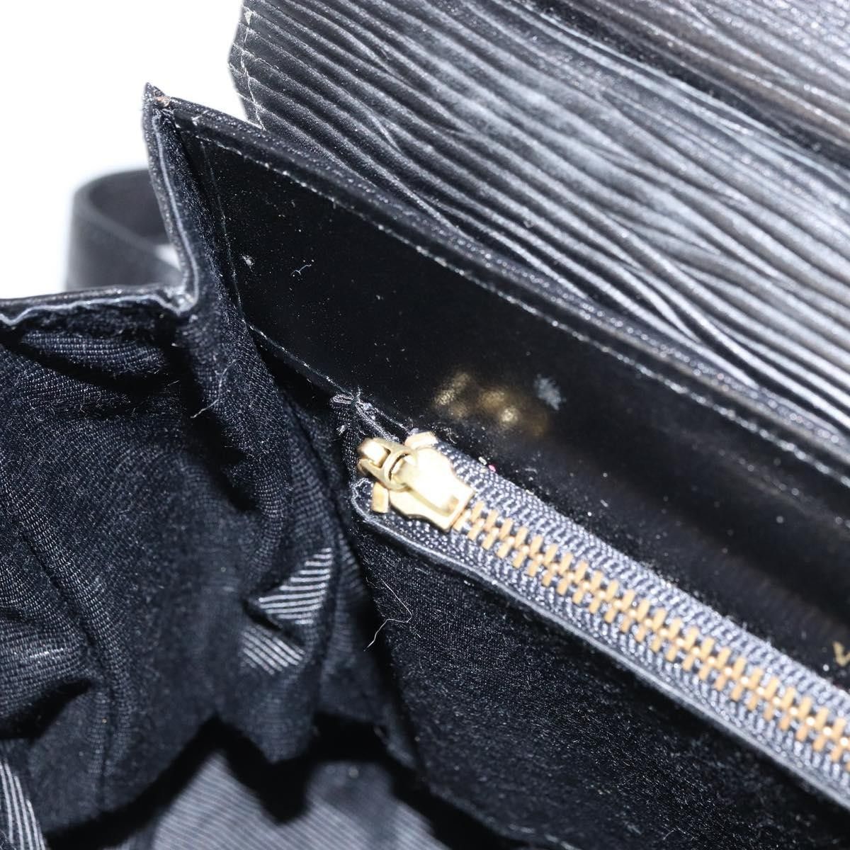 Valentino Valentino Garavani Vintage Leather Size ONE SIZE - 23 Thumbnail