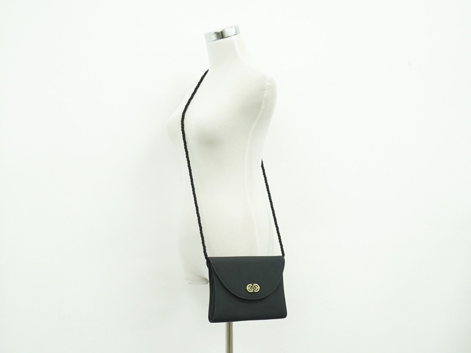 Salvatore Ferragamo Salvatore Ferragamo Vintage Nylon Size ONE SIZE - 8 Thumbnail