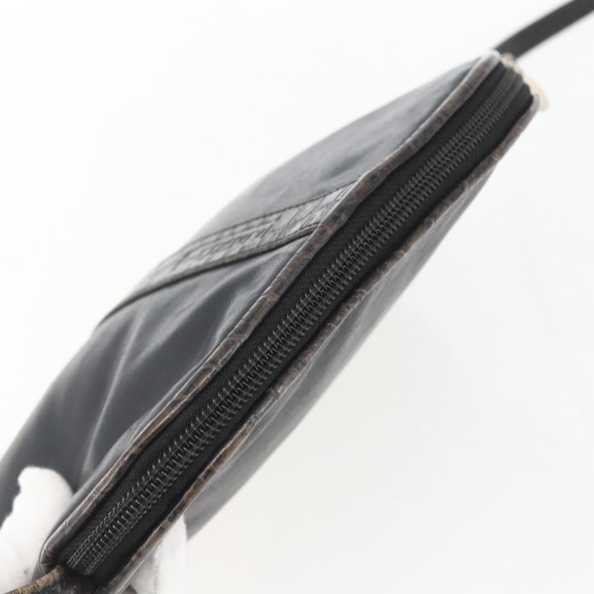 Fendi Fendi Vintage shoulderbag Leather Size ONE SIZE - 16 Thumbnail