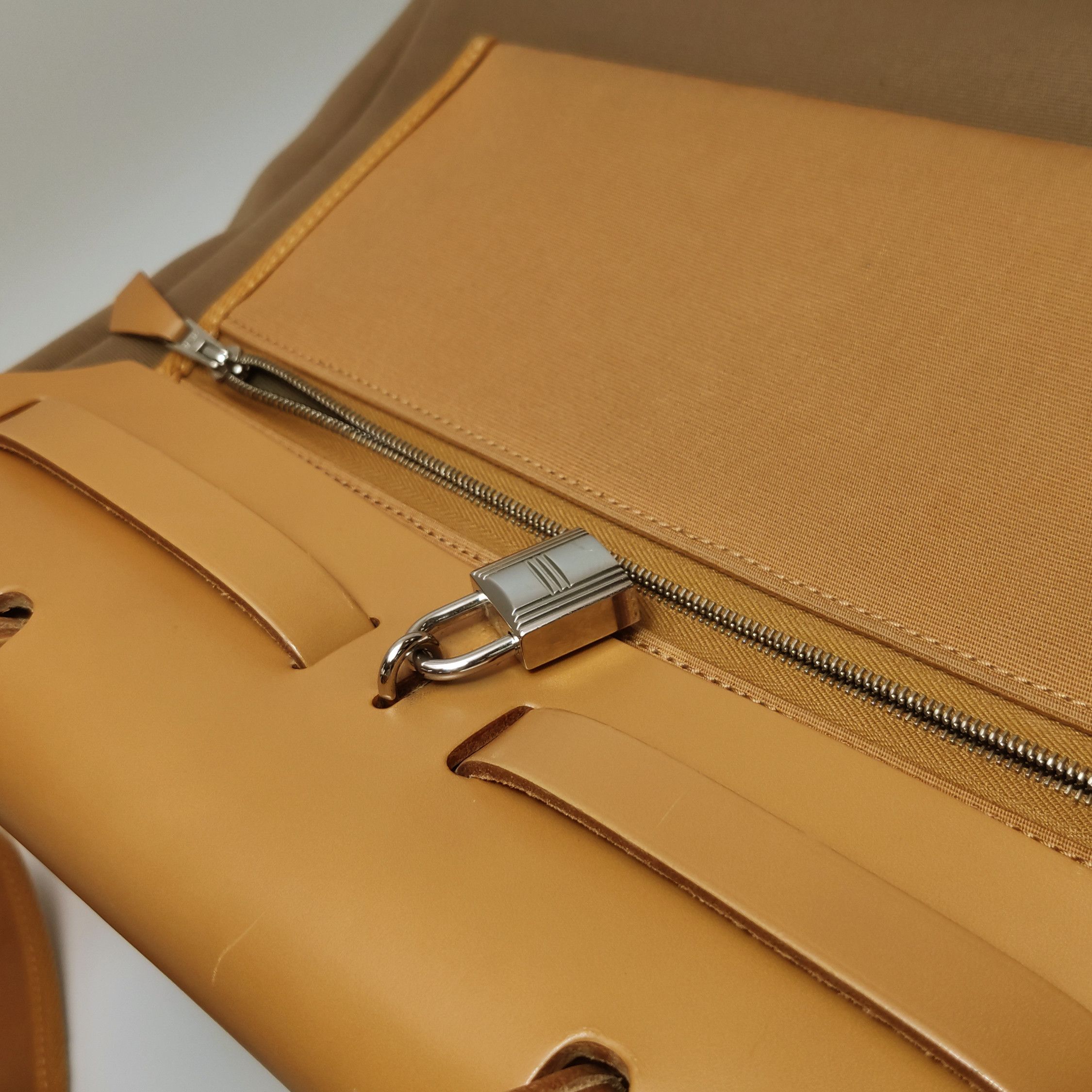 Hermes Hermes Women os Shoulder Bags Size ONE SIZE - 15 Thumbnail