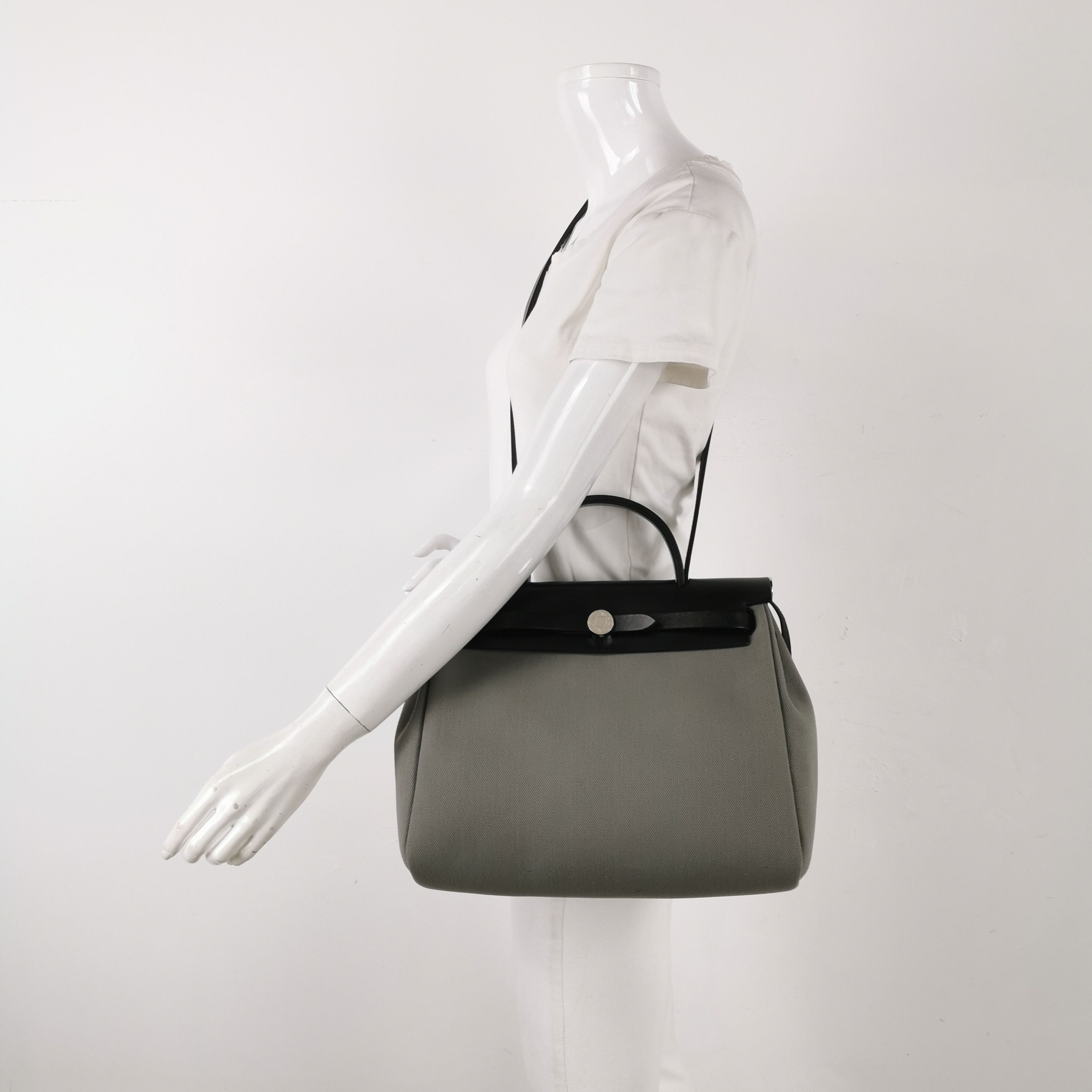 Hermes Hermes Women os Shoulder Bags Size ONE SIZE - 2 Thumbnail