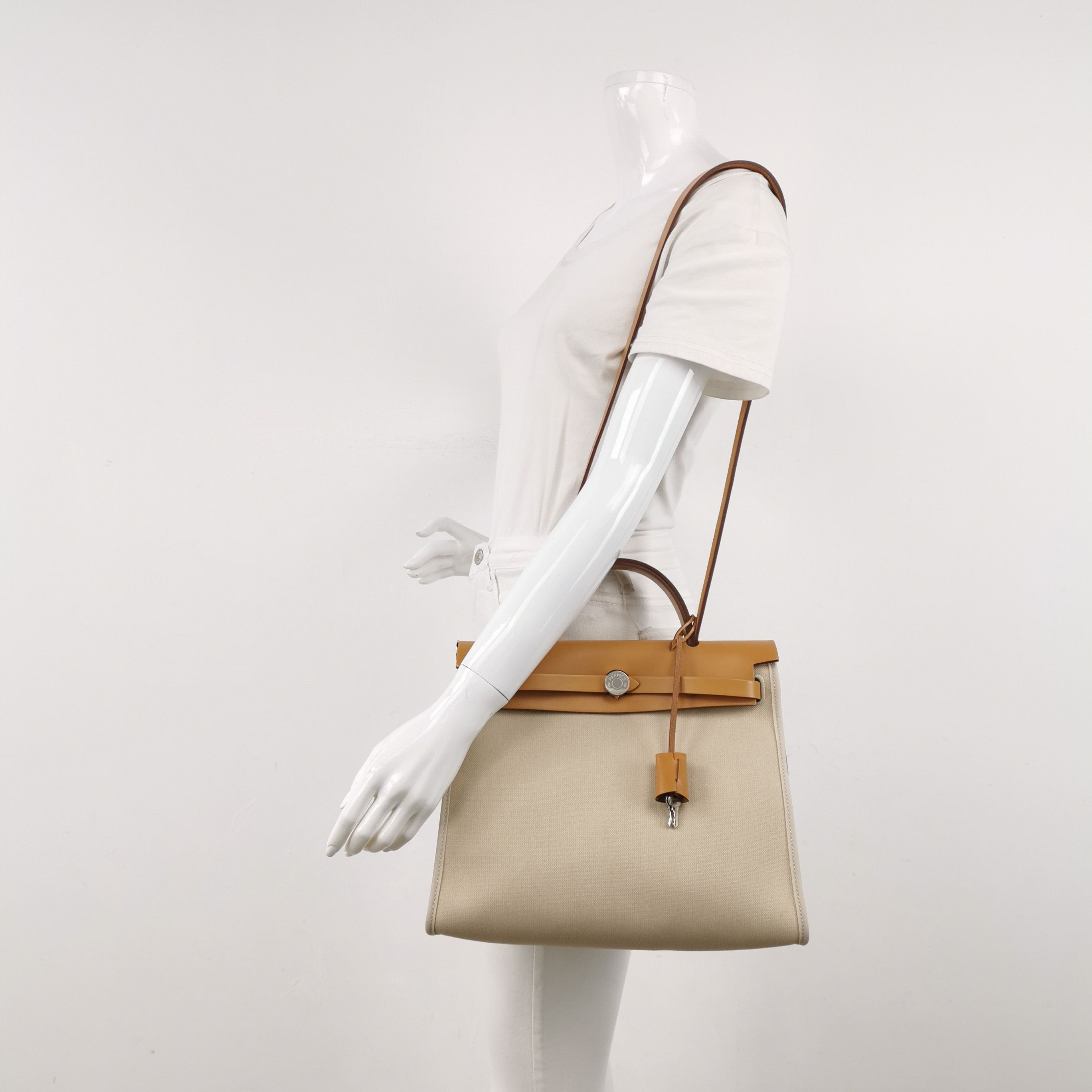 Hermes Hermes Women os Shoulder Bags Size ONE SIZE - 2 Thumbnail