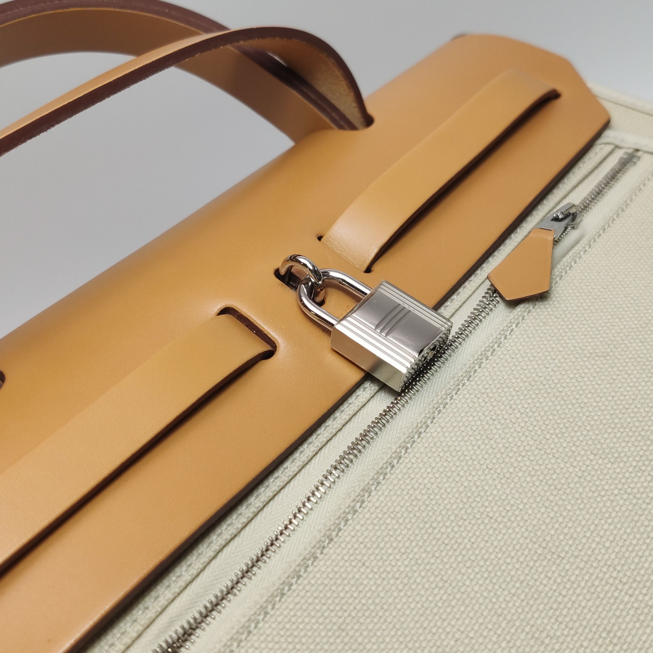 Hermes Hermes Women os Shoulder Bags Size ONE SIZE - 15 Thumbnail